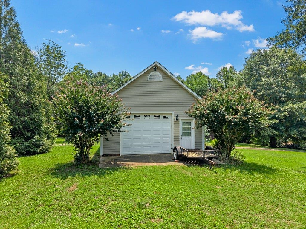 404 Shallowford Drive Property Photo 41
