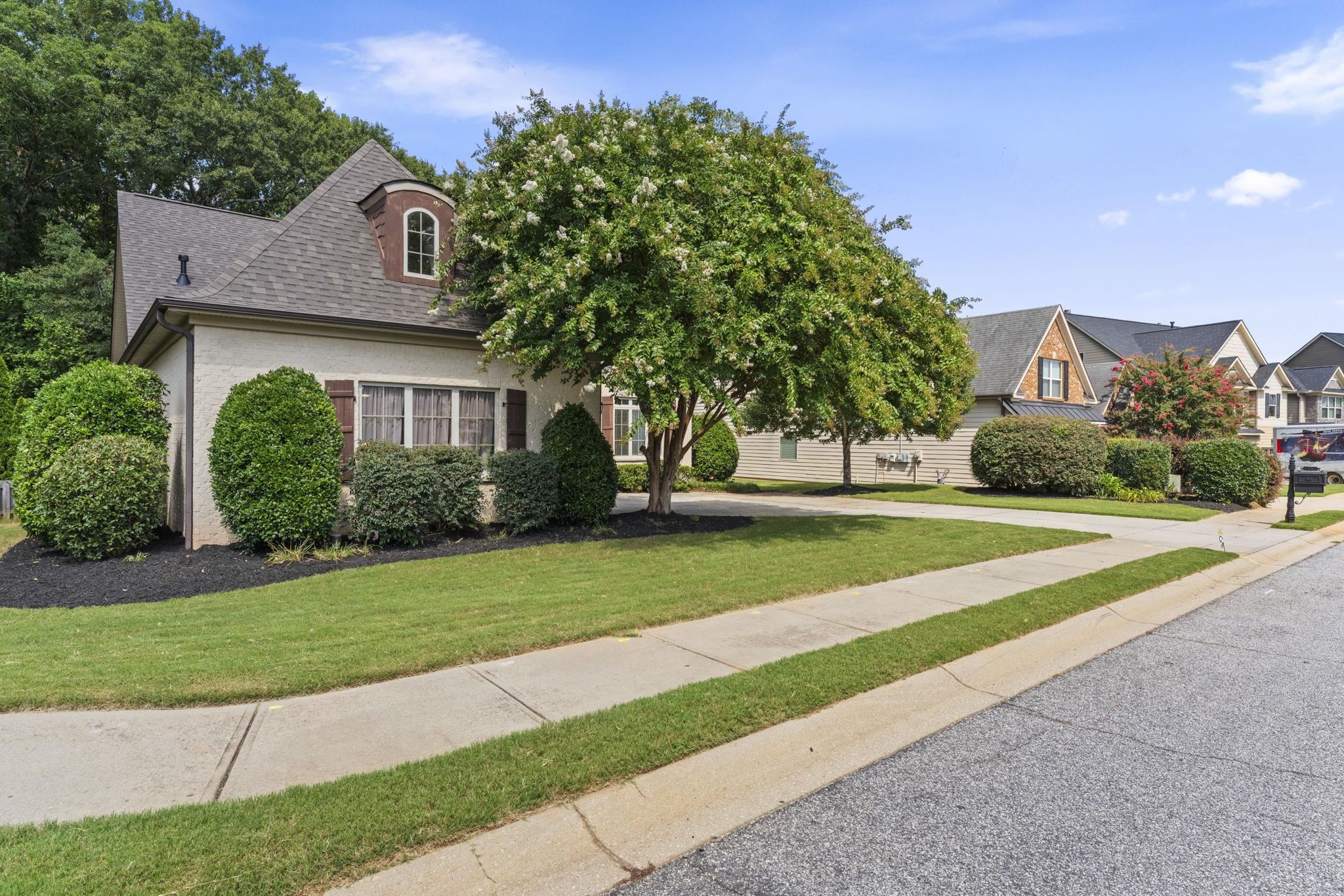 18 Candleston Place Property Photo 2