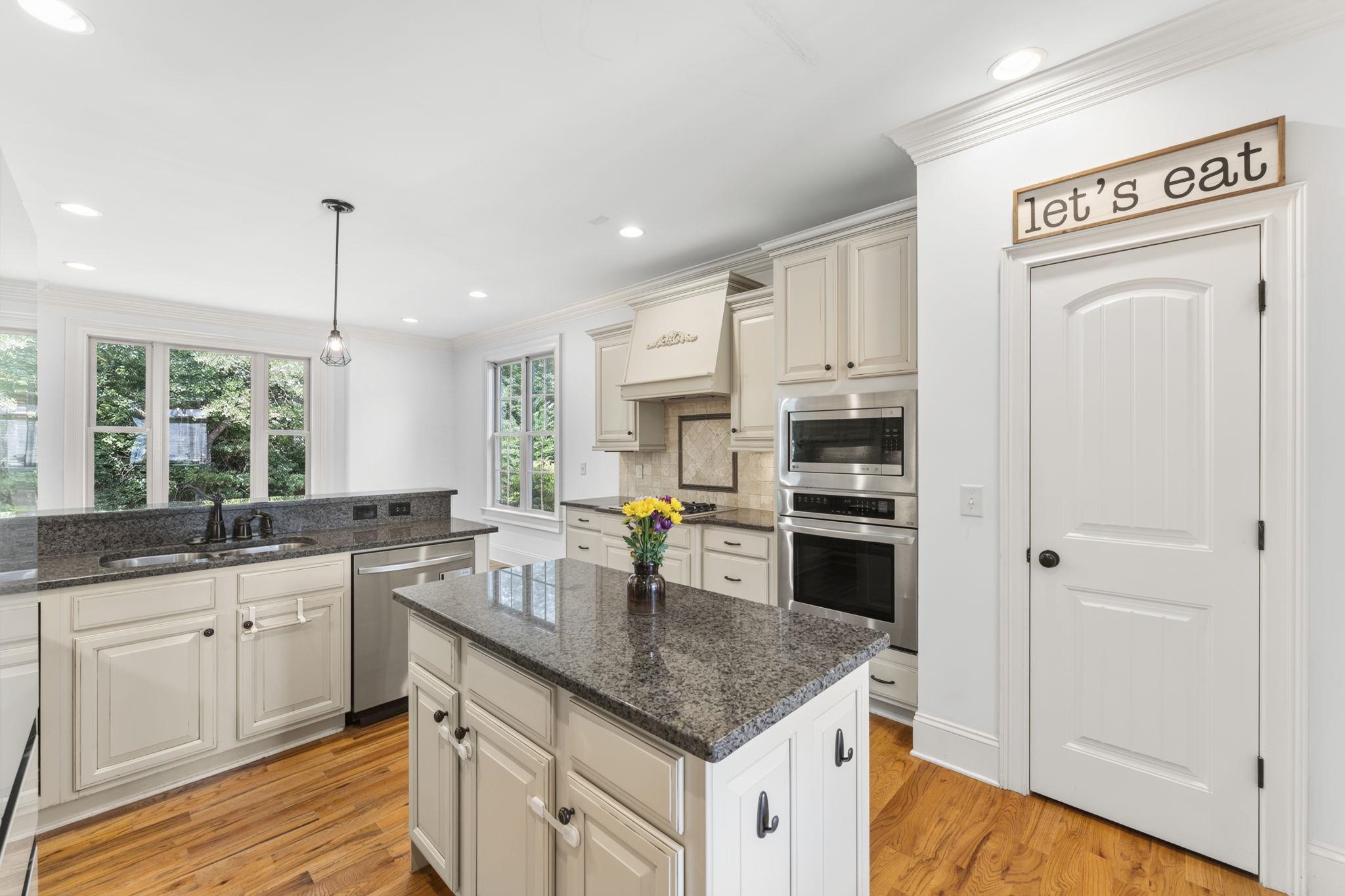 18 Candleston Place Property Photo 12
