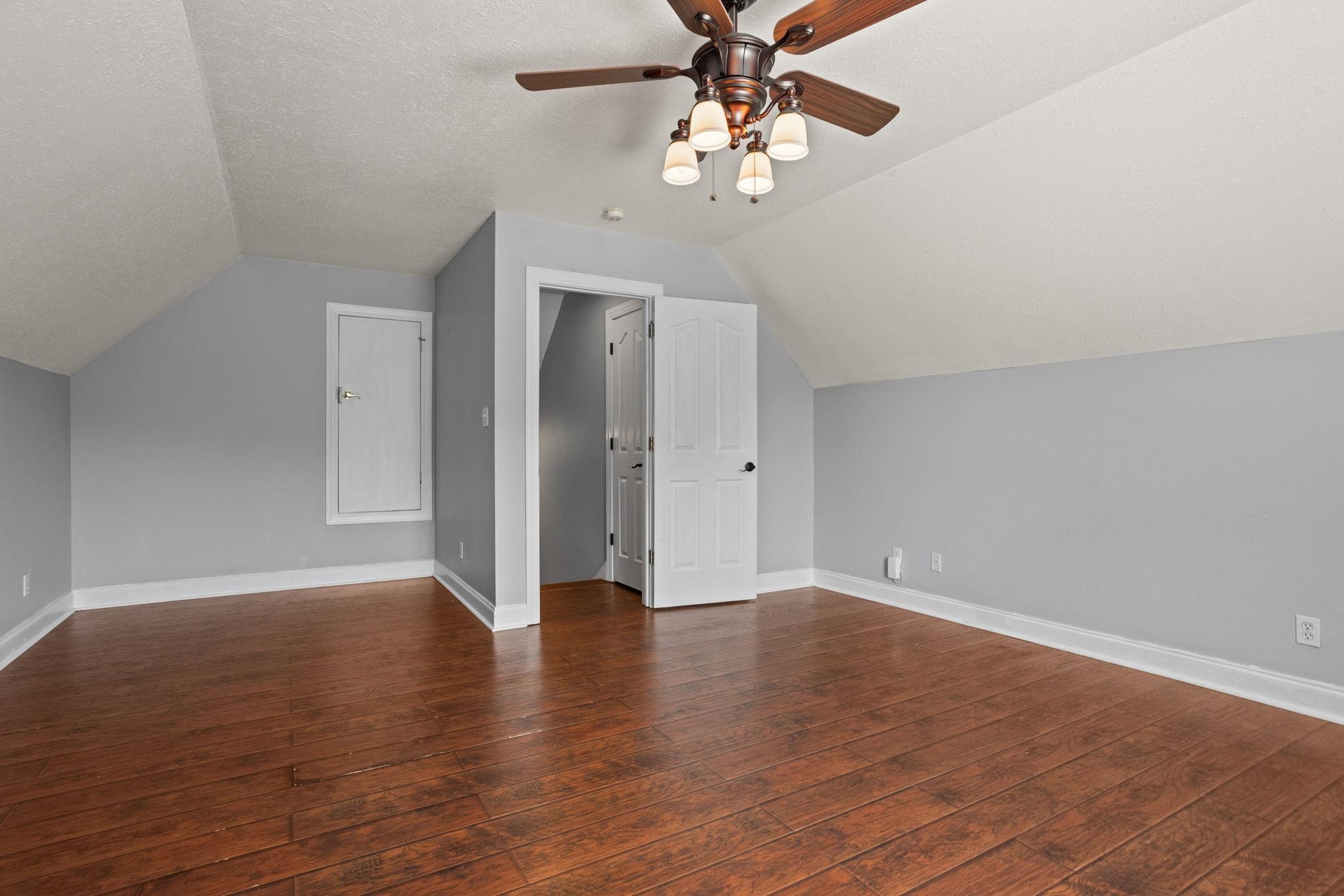 515 Blackstone Drive Property Photo 26