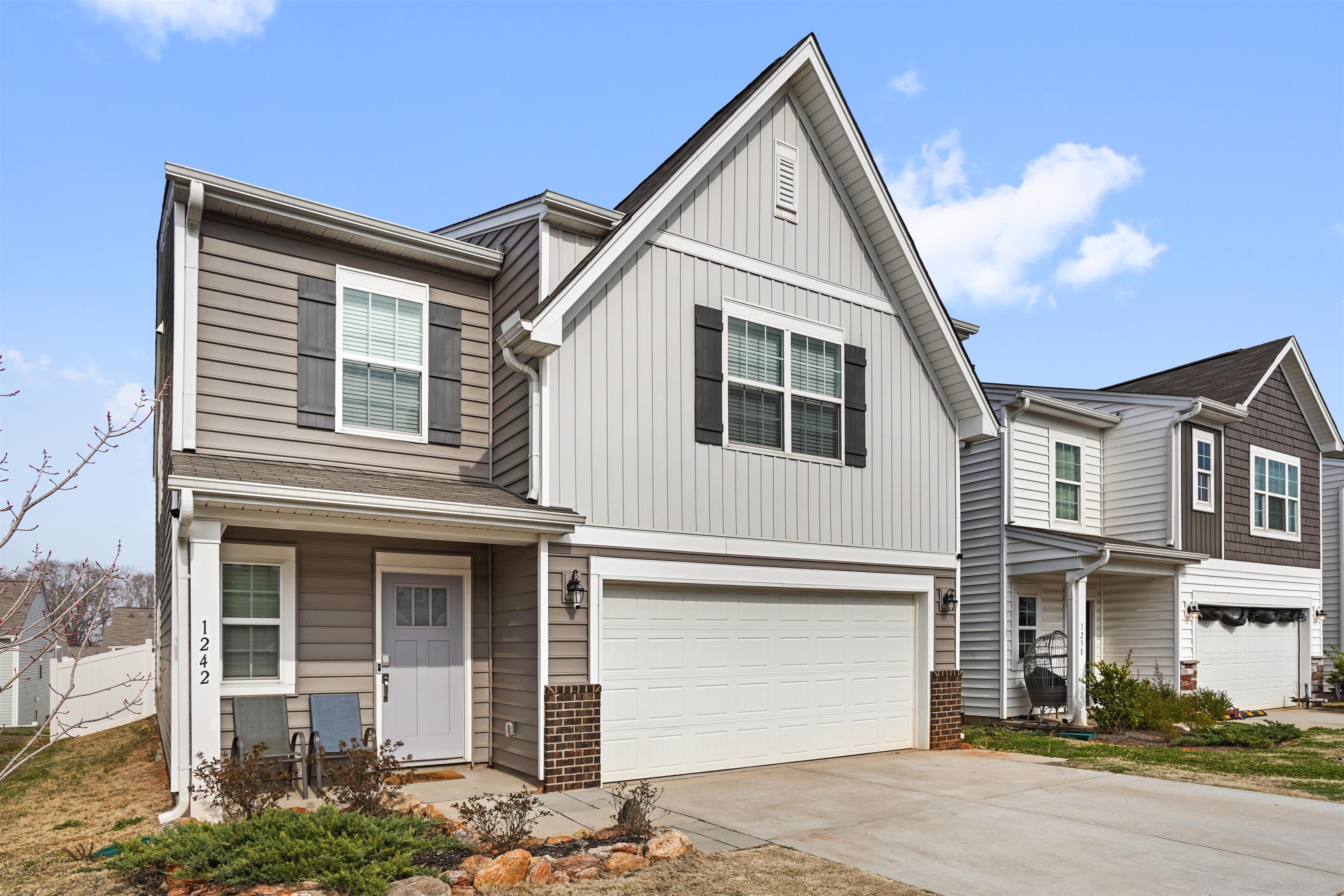 1242 Kilead Court Property Photo 4
