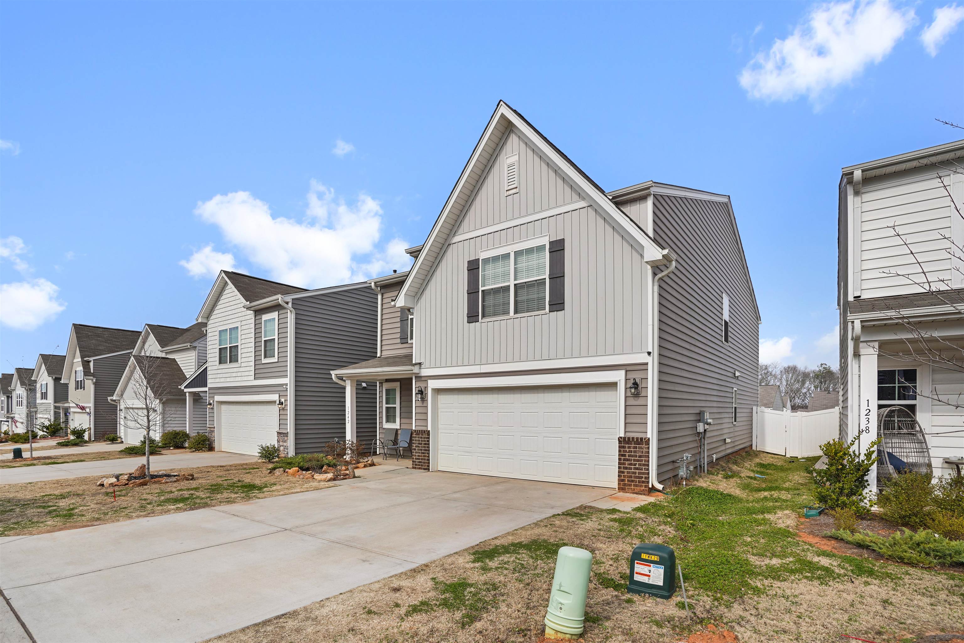 1242 Kilead Court Property Photo 7