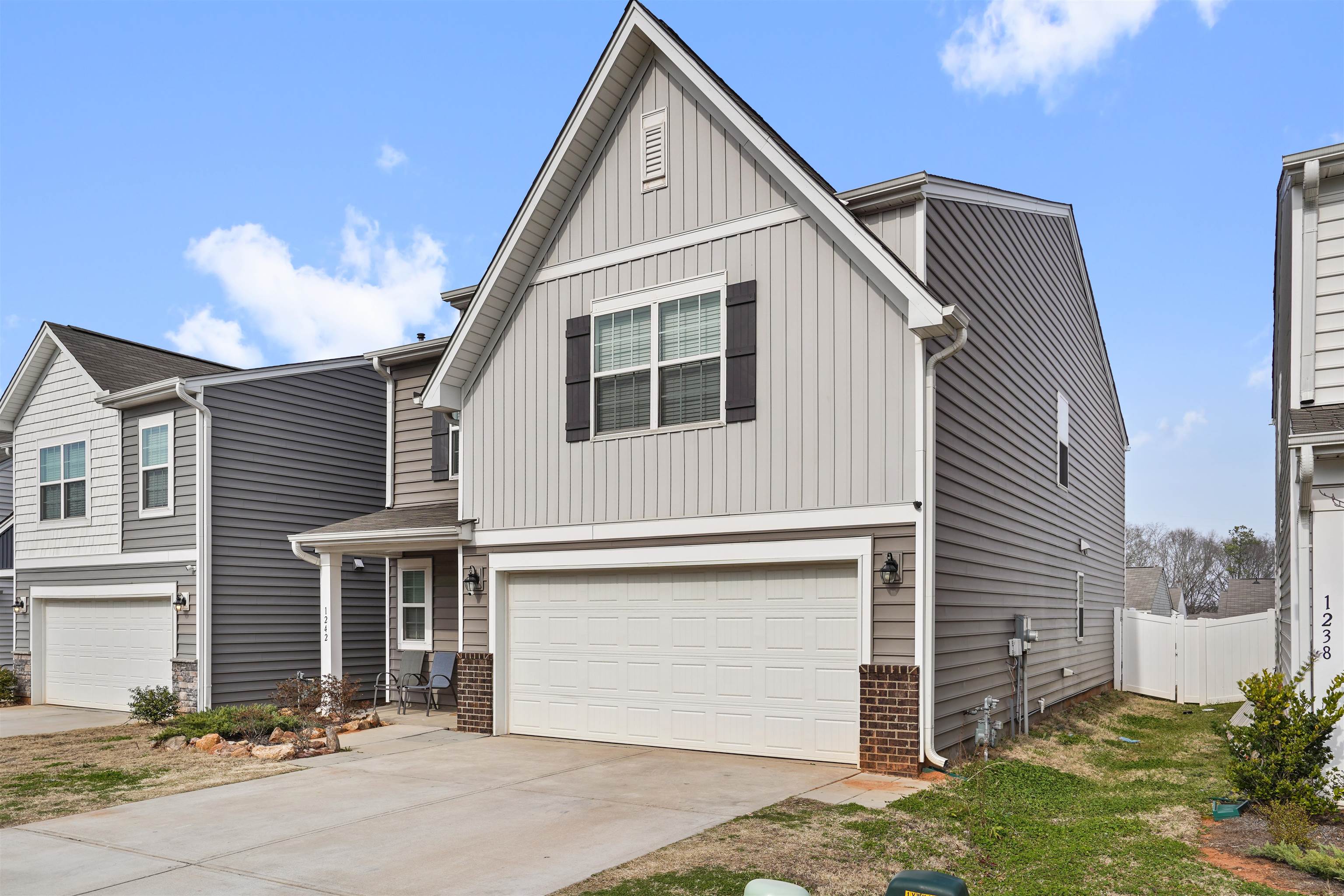1242 Kilead Court Property Photo 8