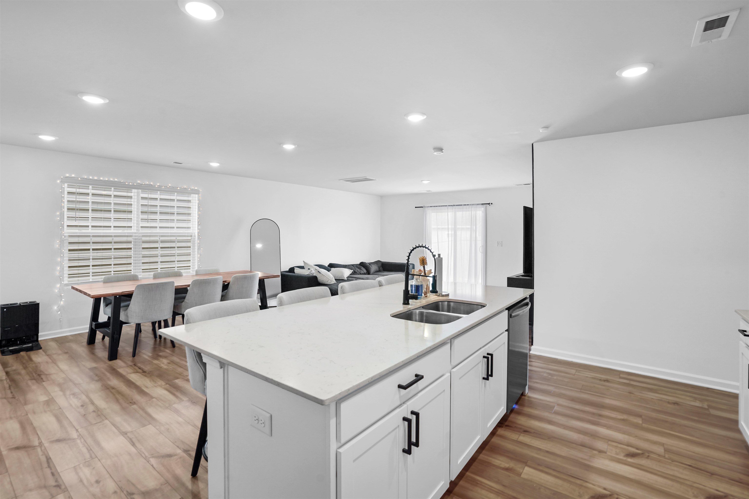 1242 Kilead Court Property Photo 16
