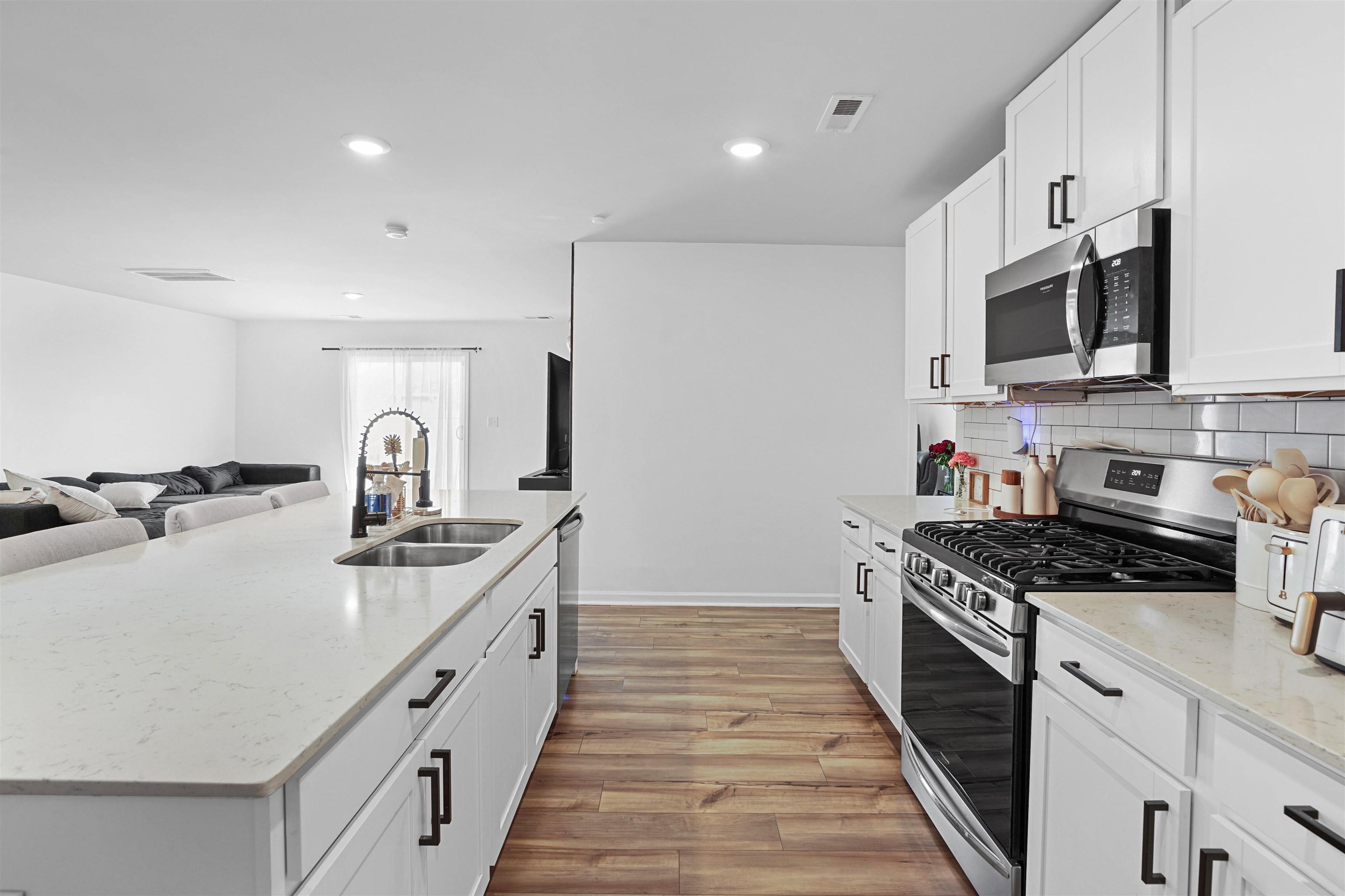 1242 Kilead Court Property Photo 17