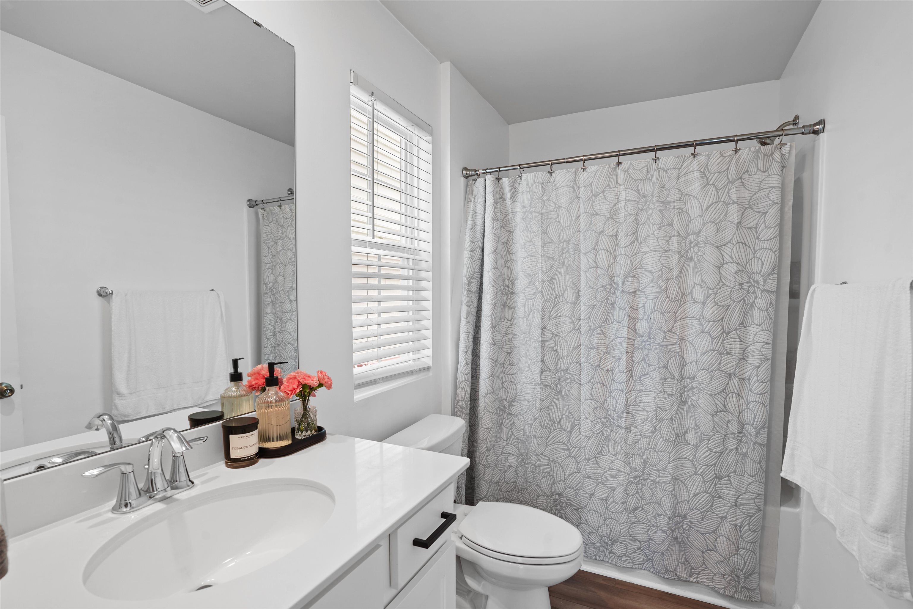 1242 Kilead Court Property Photo 23