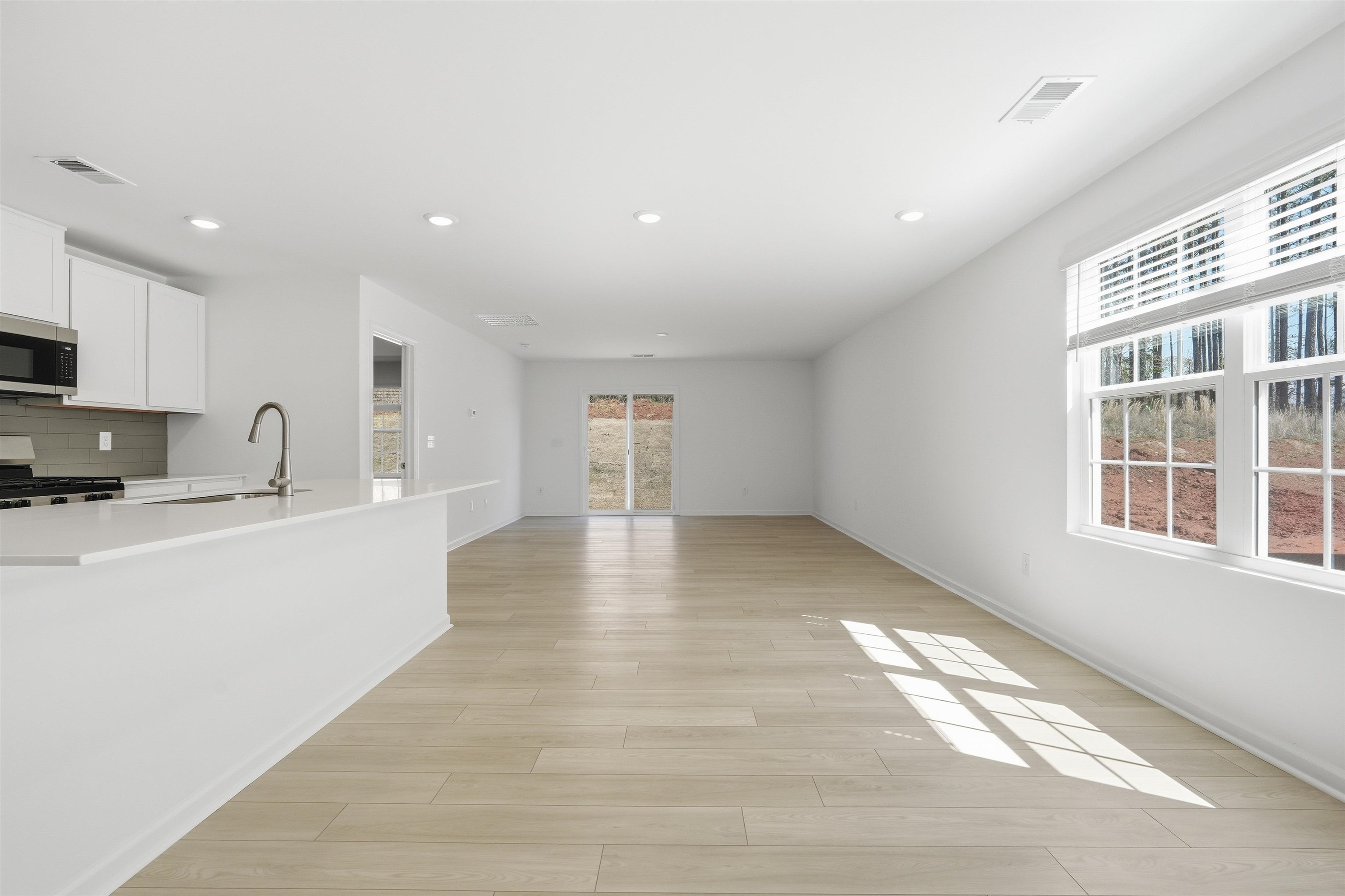1636 Chestnut Grove Way Property Photo 6