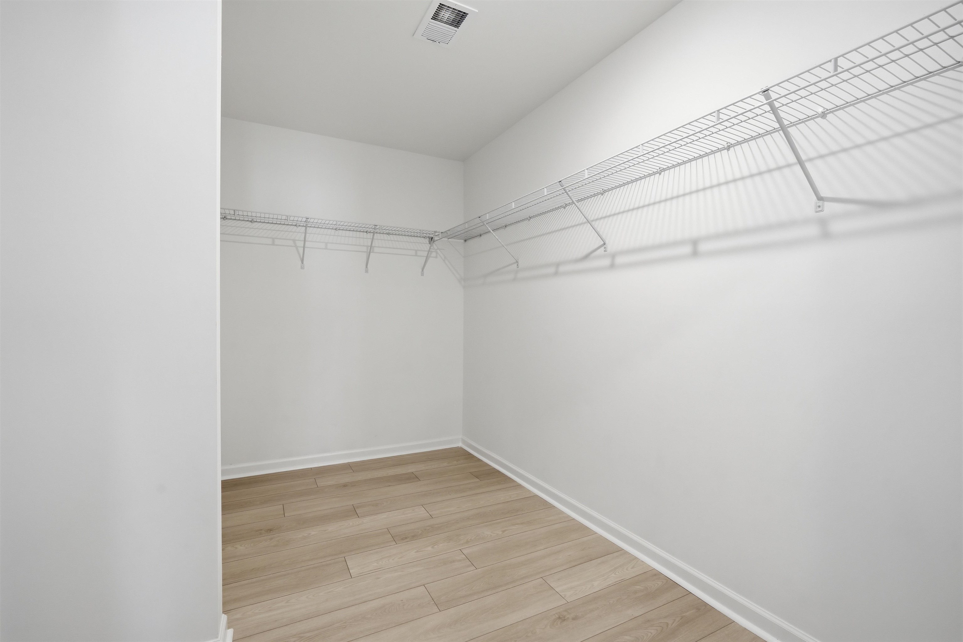 1636 Chestnut Grove Way Property Photo 18