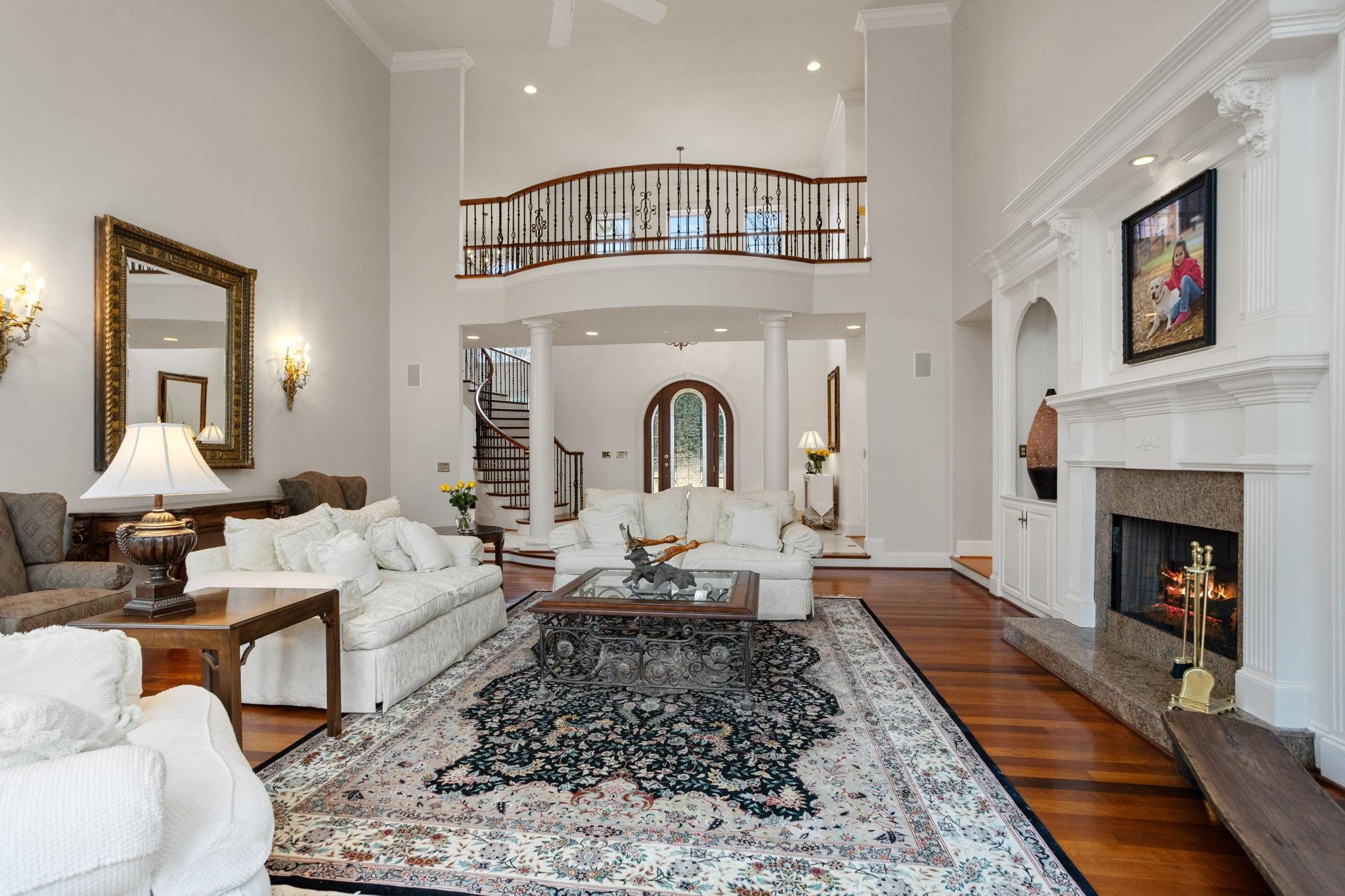 1035 Willis Road Property Photo 4