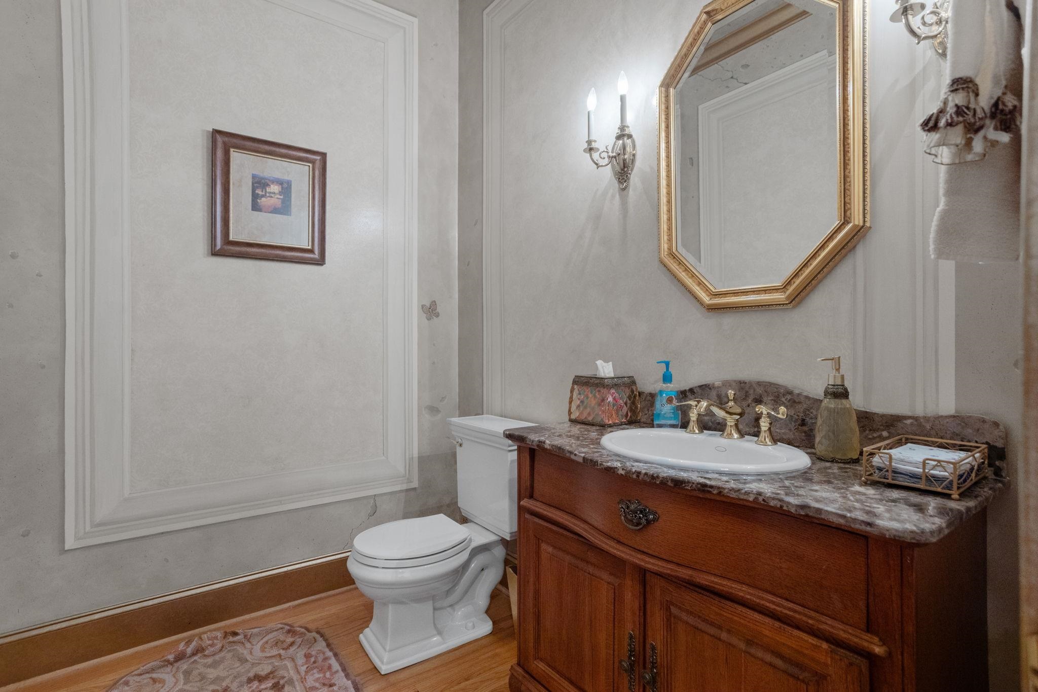 1035 Willis Road Property Photo 15
