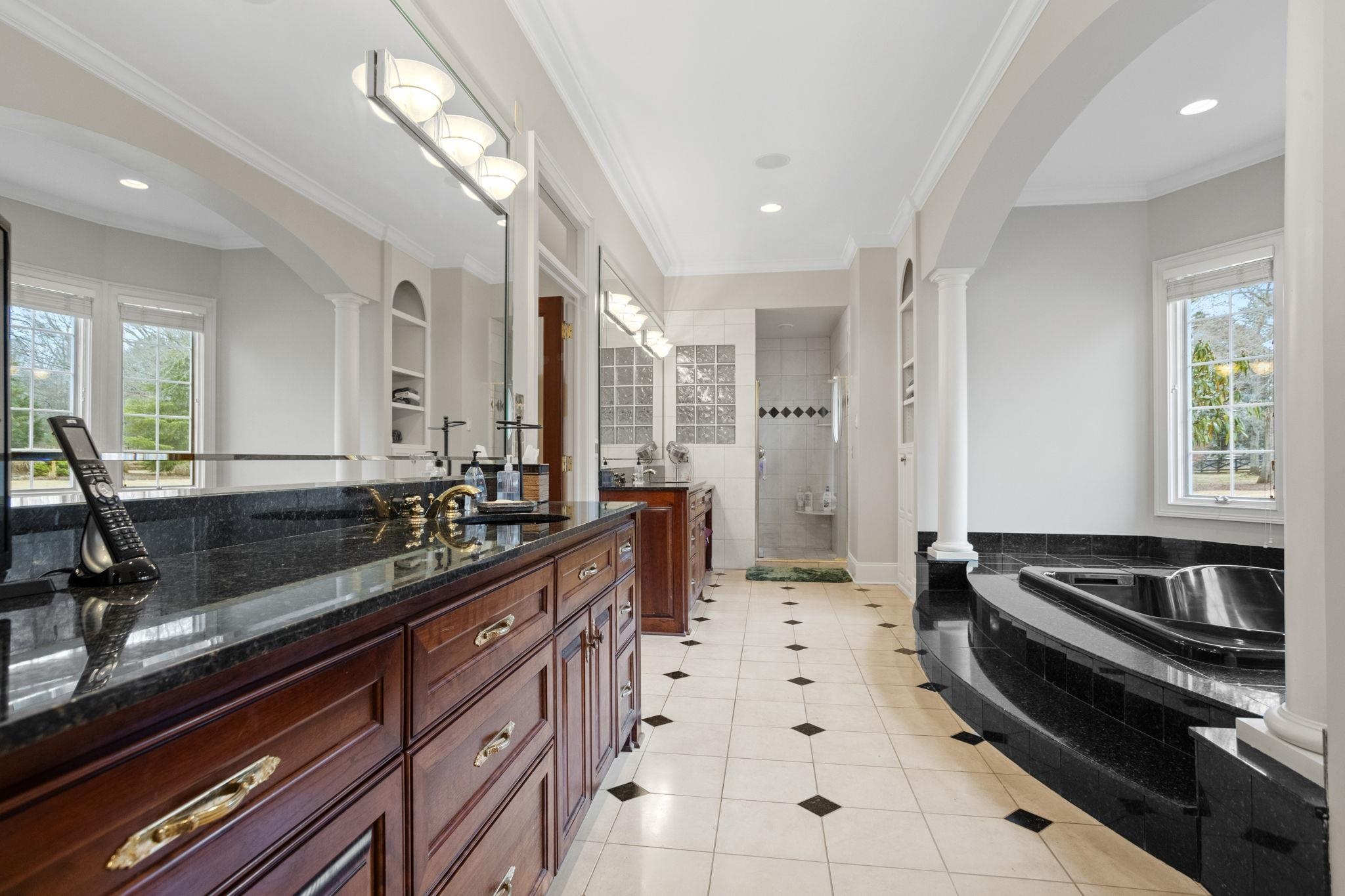 1035 Willis Road Property Photo 20