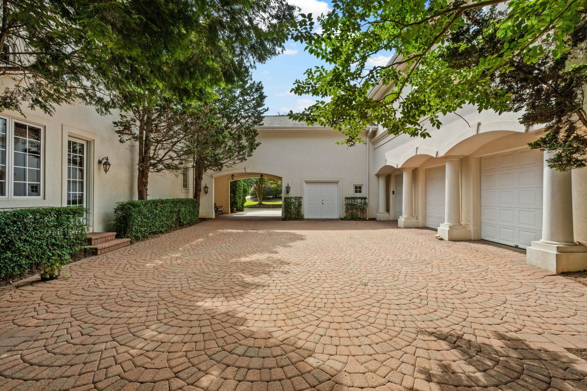 1035 Willis Road Property Photo 38