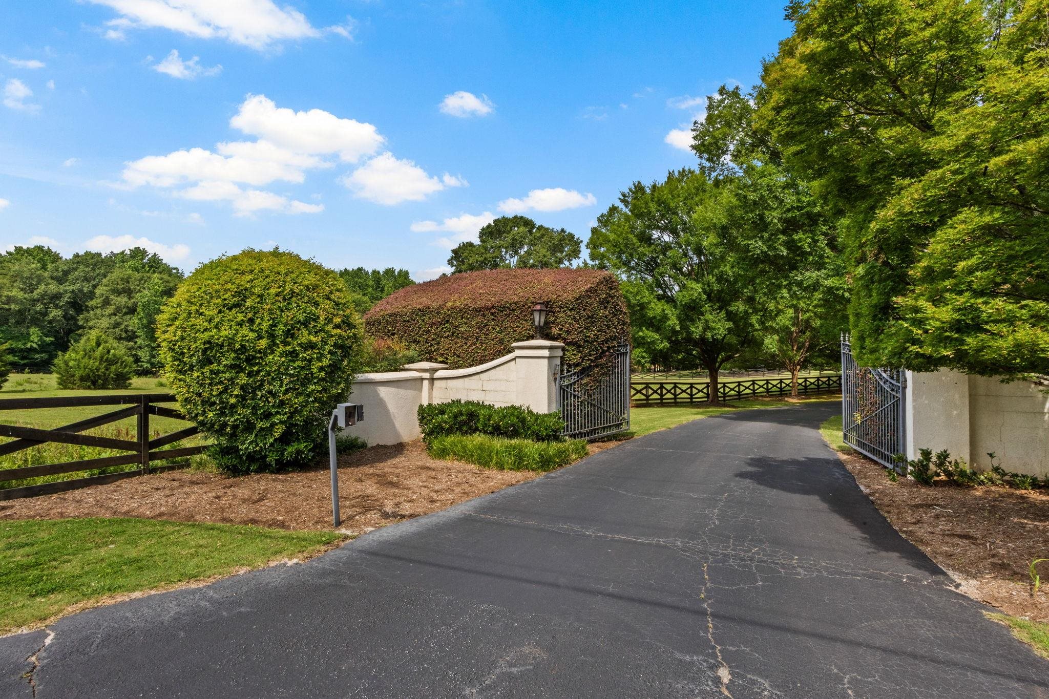 1035 Willis Road Property Photo 40