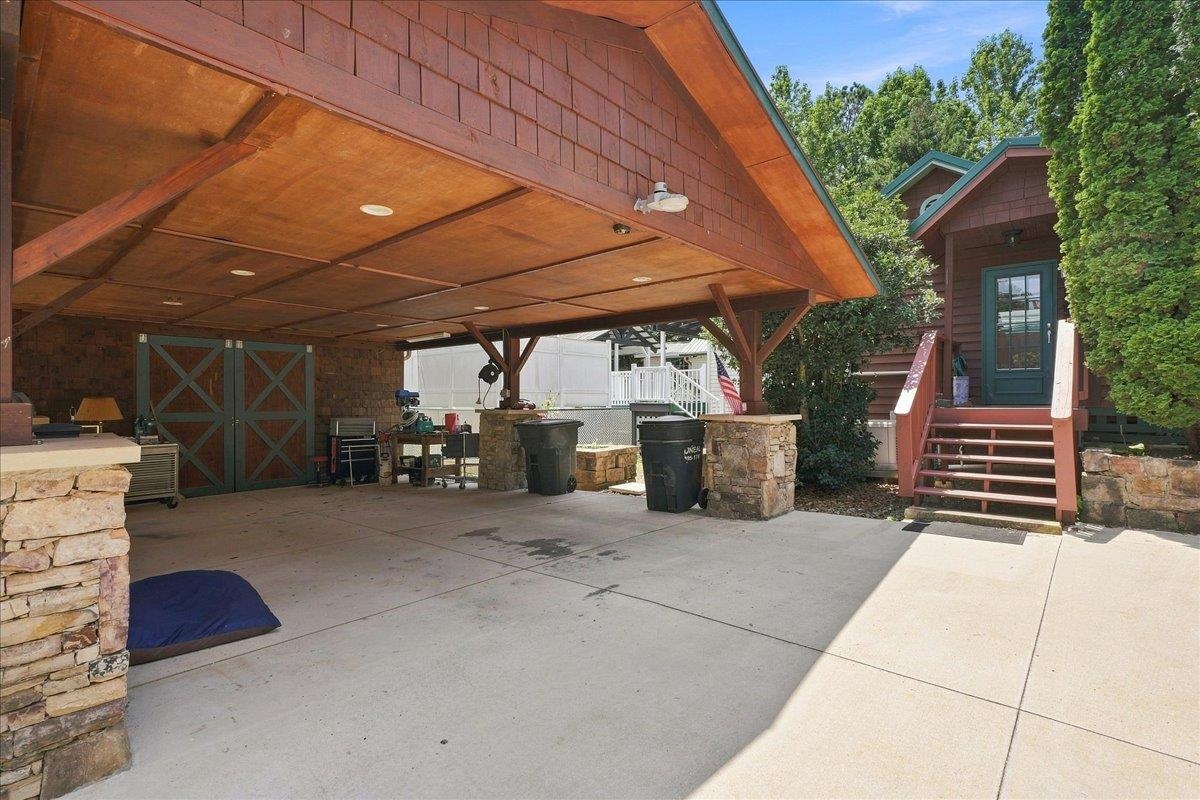 213 Cox Ridge Court Property Photo 35