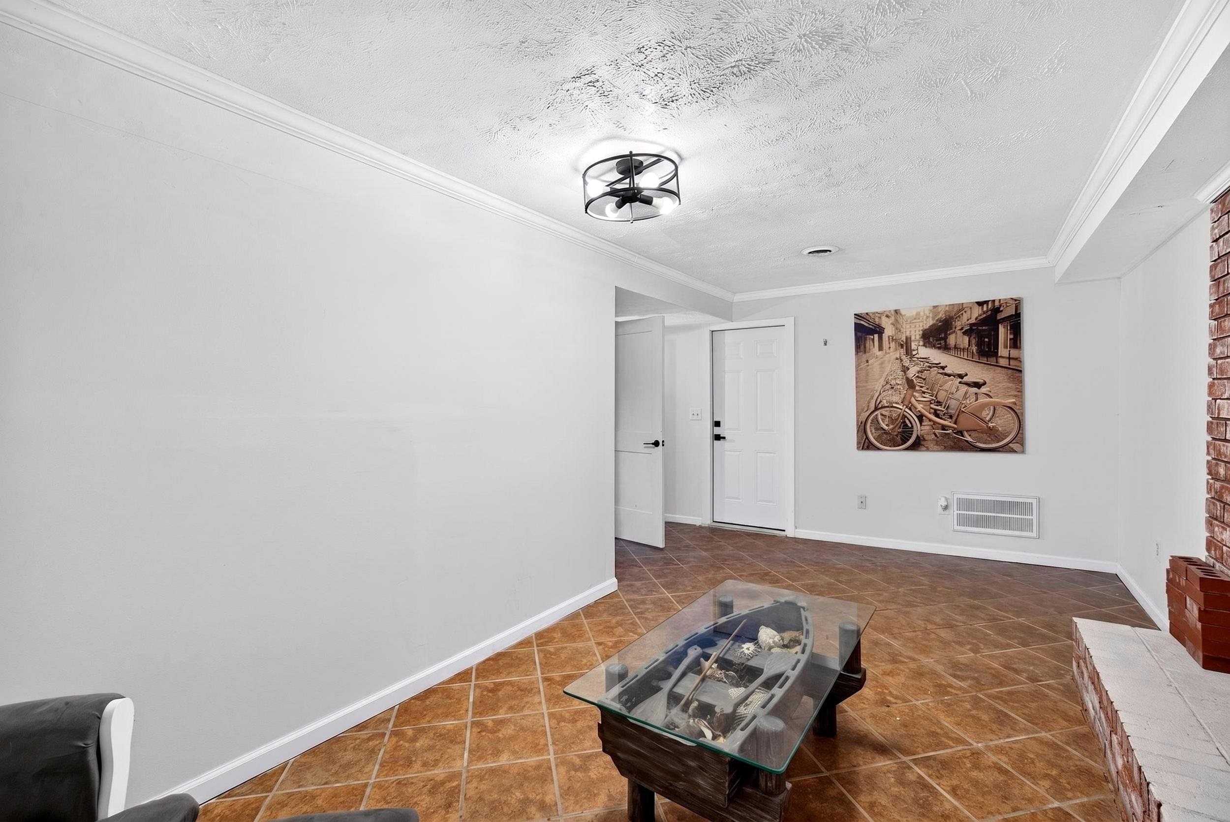 116 Winston Way Property Photo 31