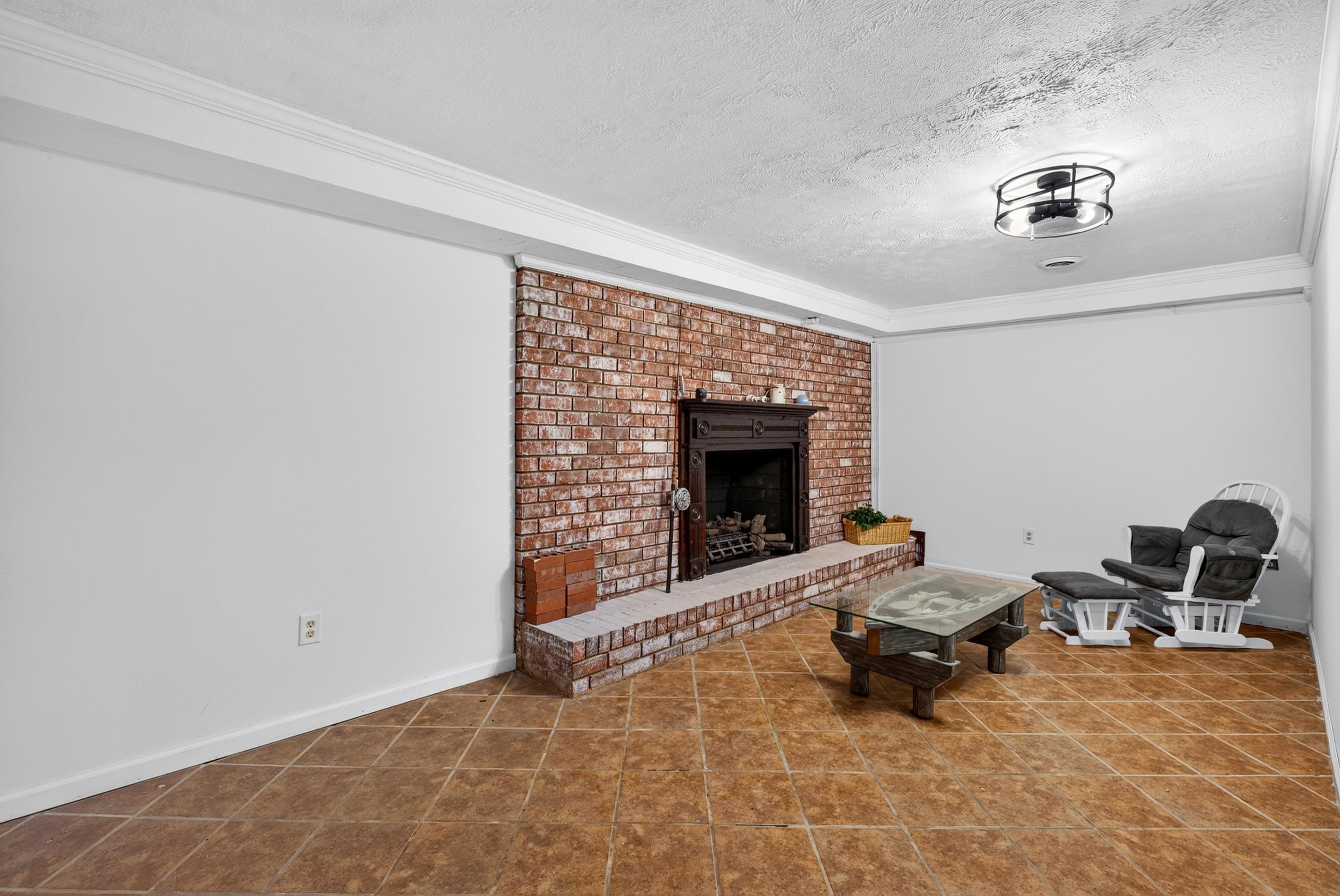 116 Winston Way Property Photo 32