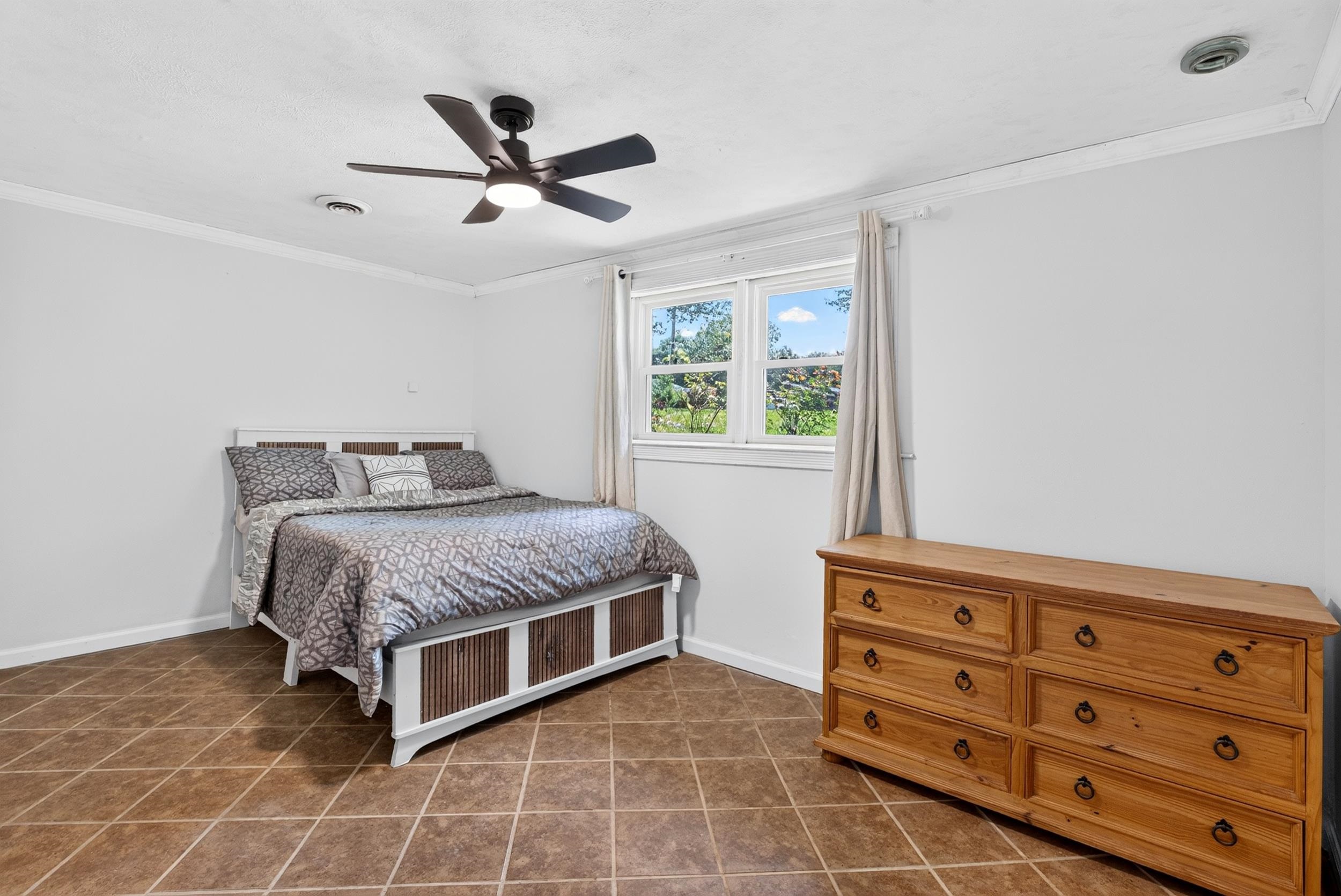 116 Winston Way Property Photo 33