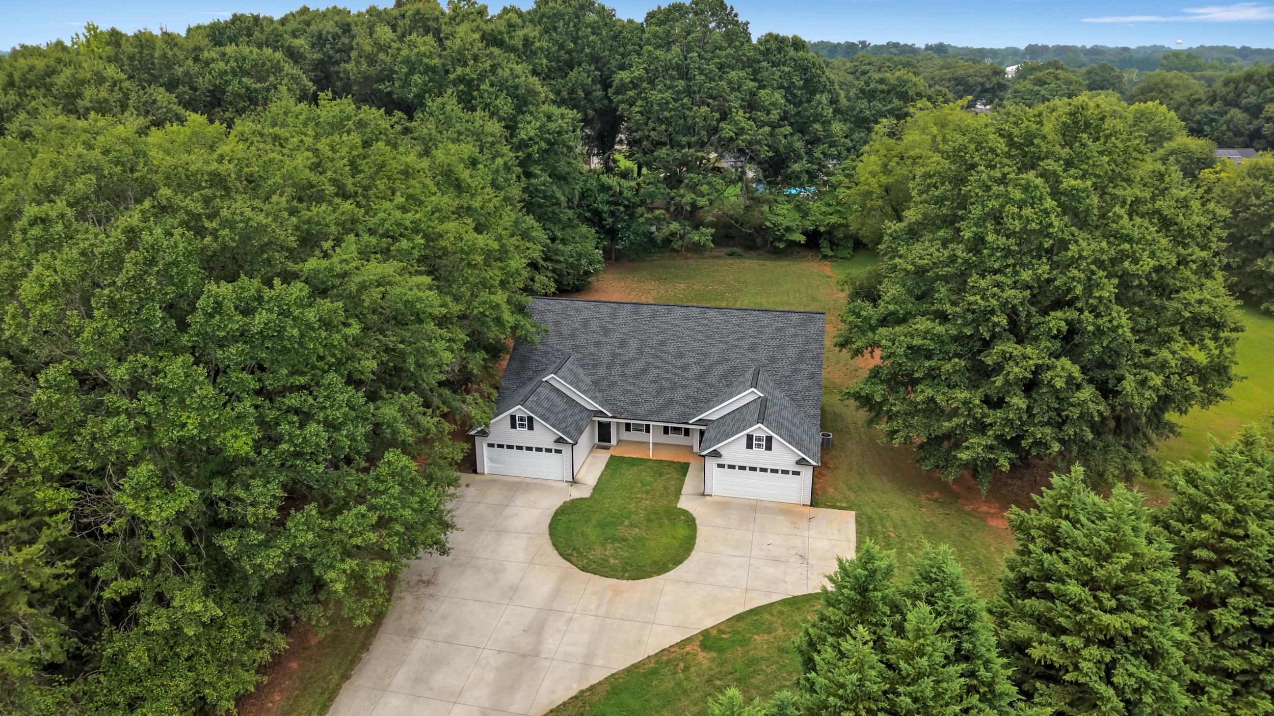 340221 Property Photo 32