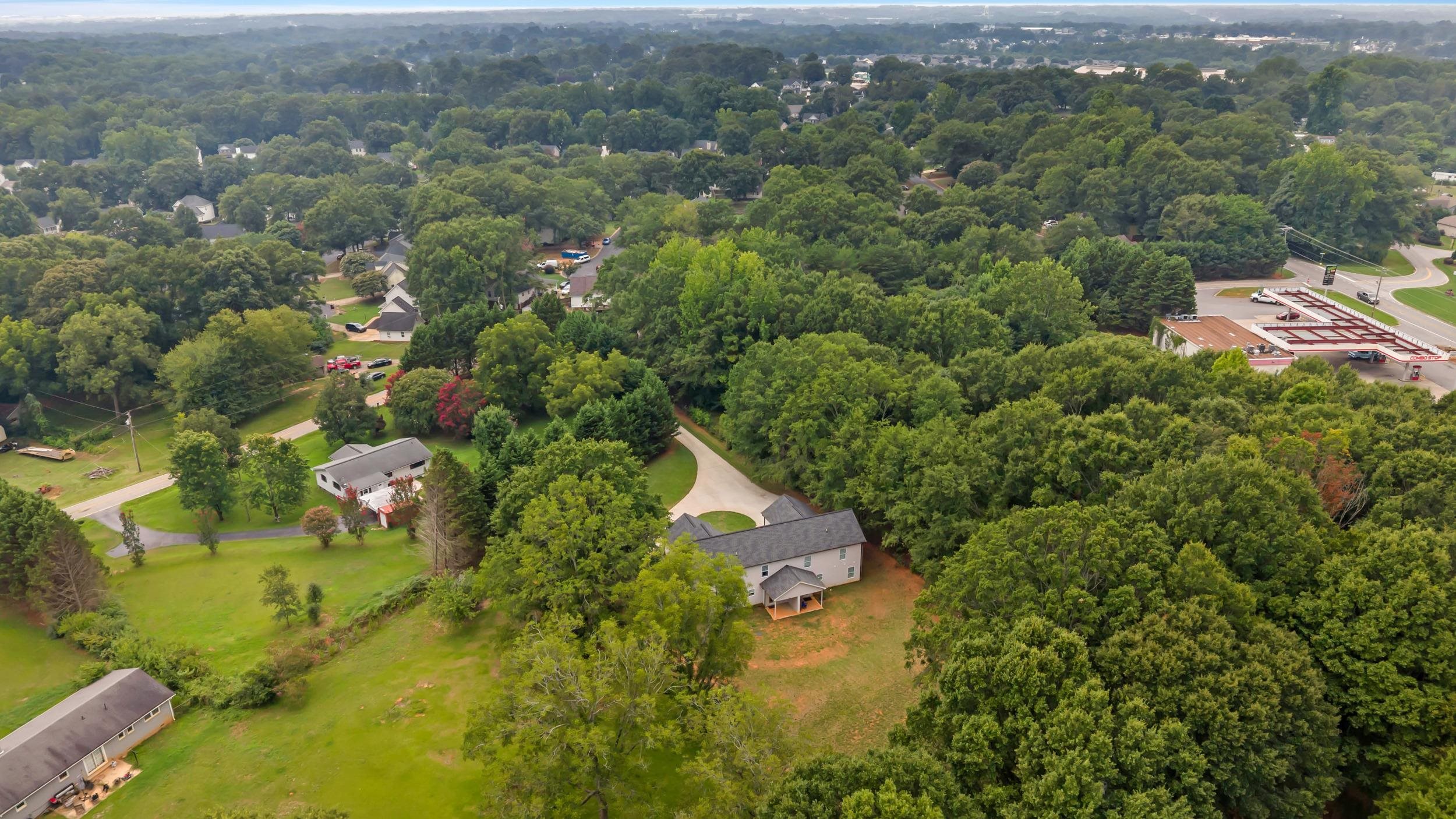 340221 Property Photo 35