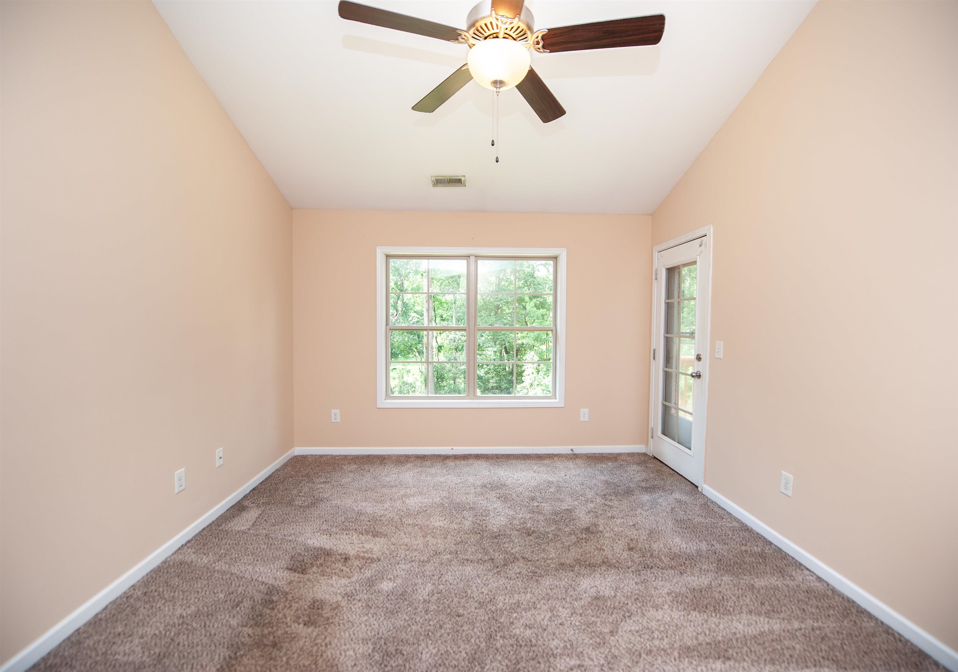 121 Albus Dr. Property Photo 25