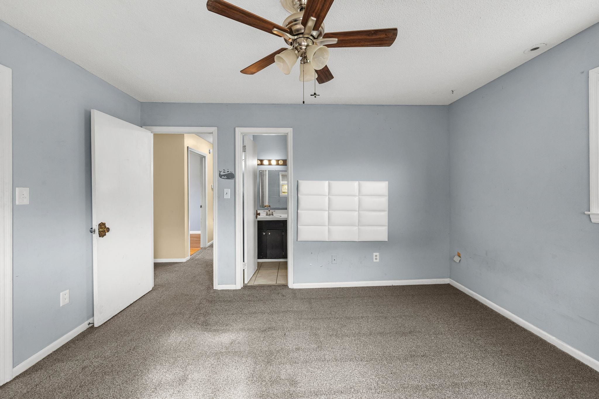 101 Hendrix Court Property Photo 25