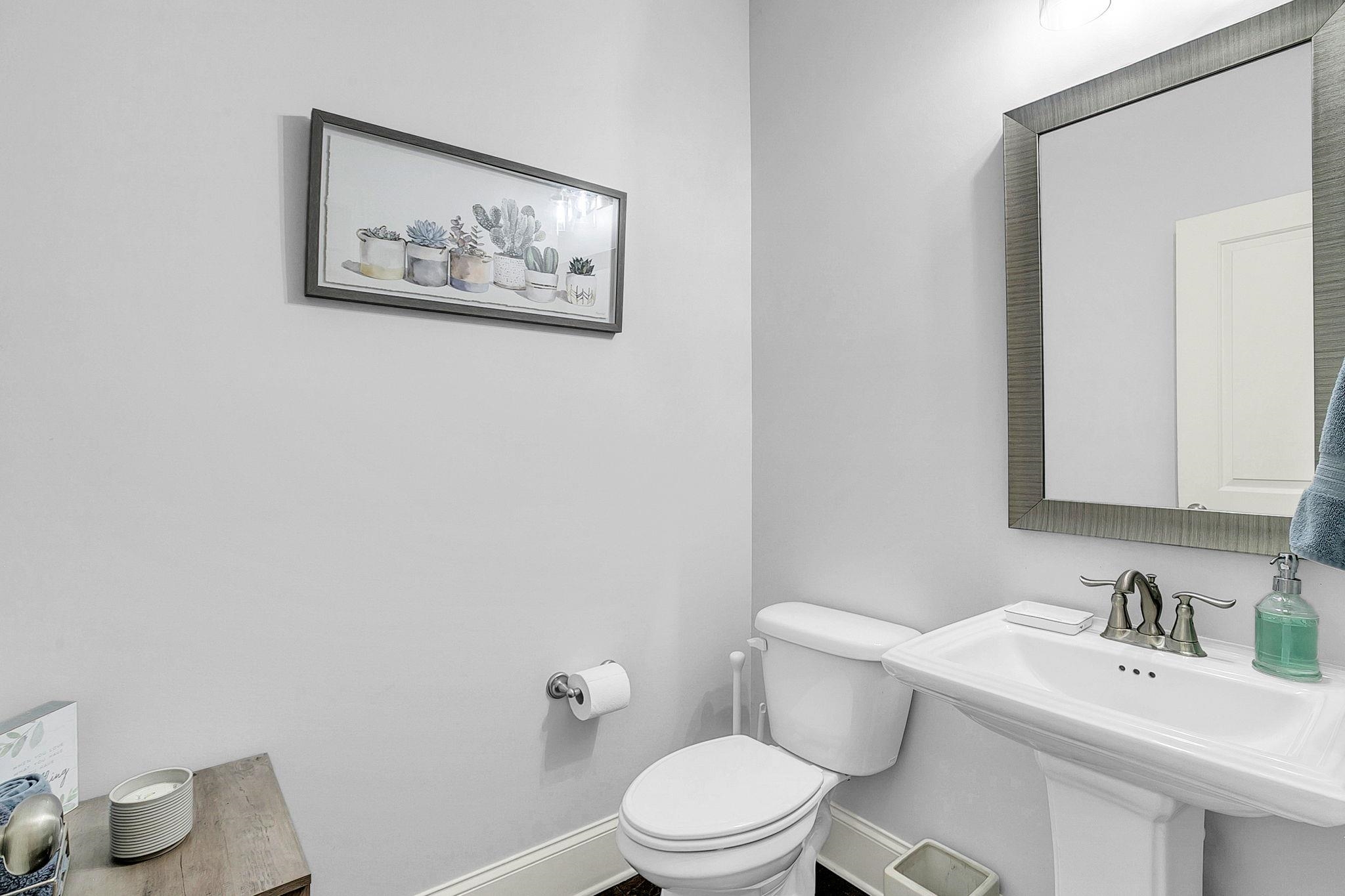6 Lakeway Place Property Photo 31