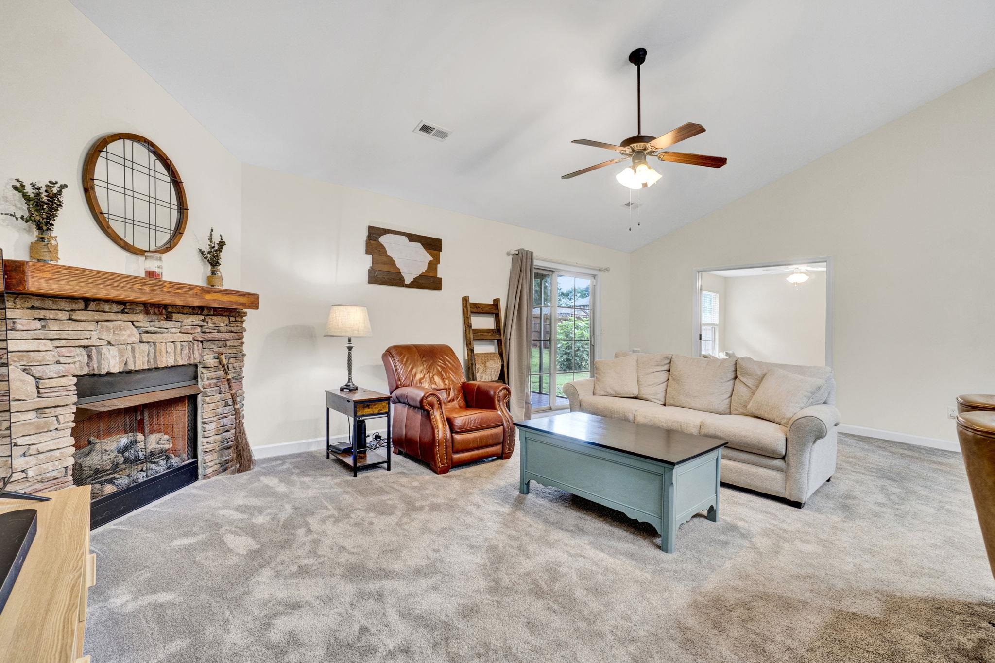 305 Bent River Drive Property Photo 18