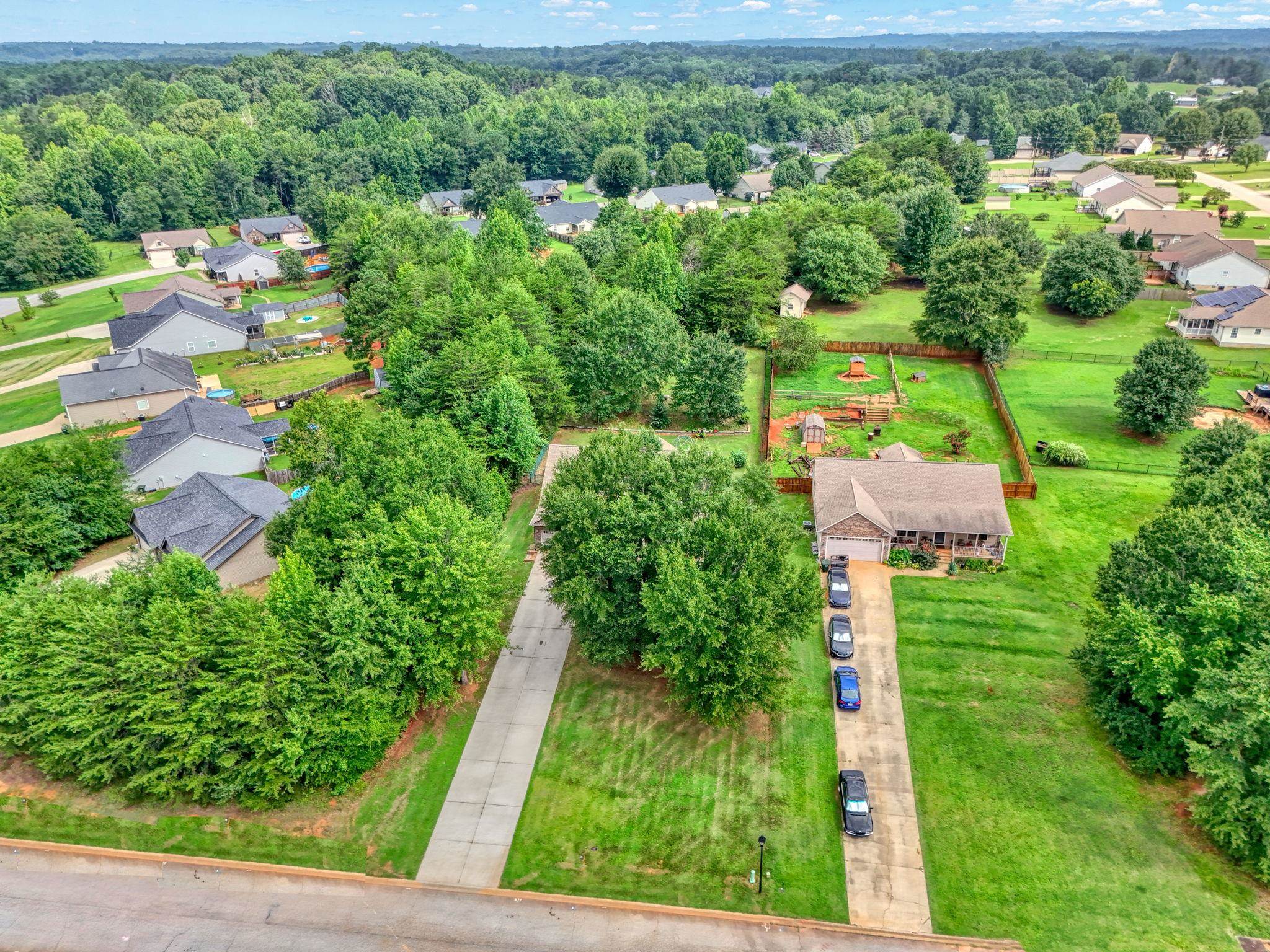 305 Bent River Drive Property Photo 43