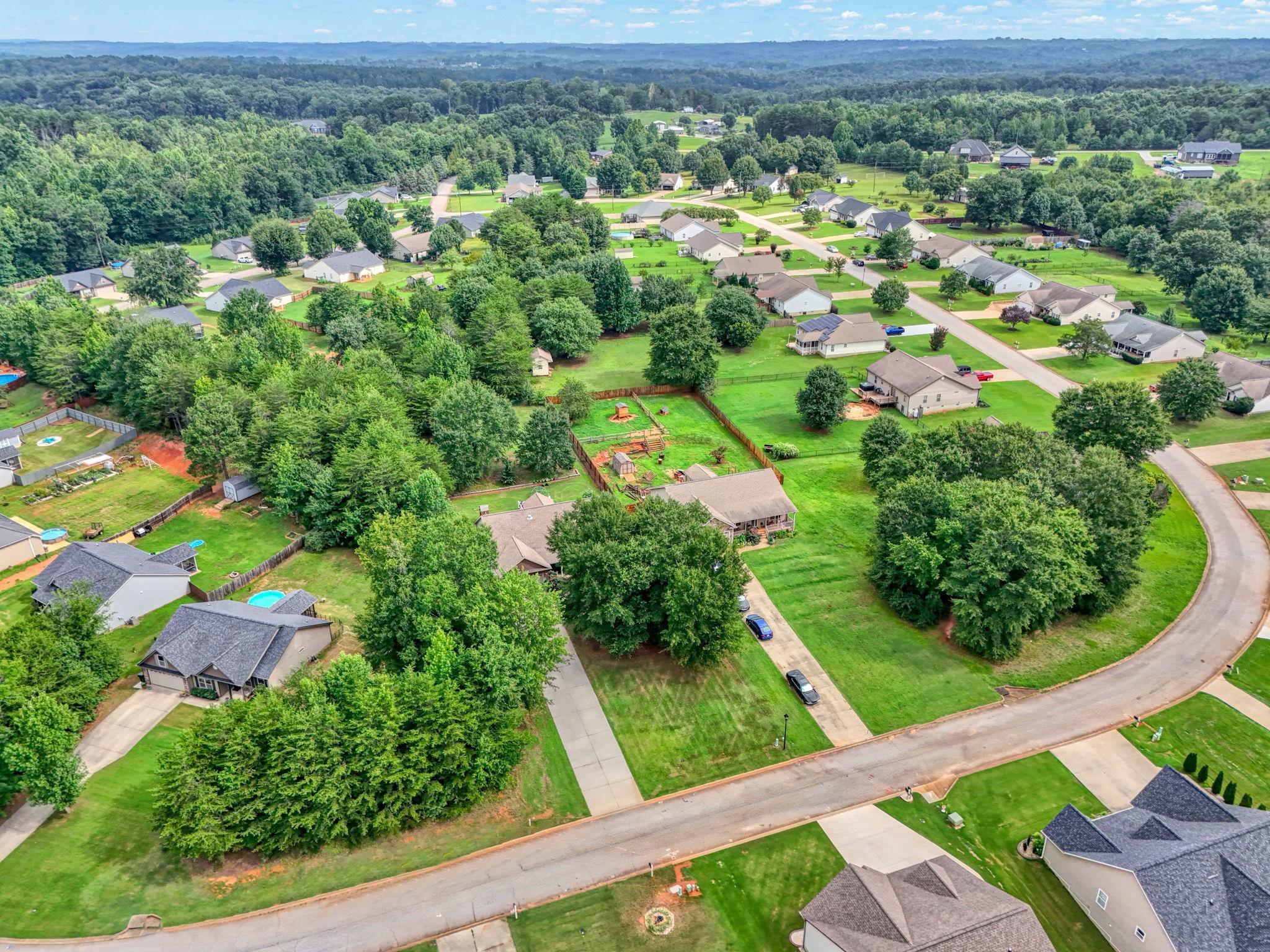 305 Bent River Drive Property Photo 44