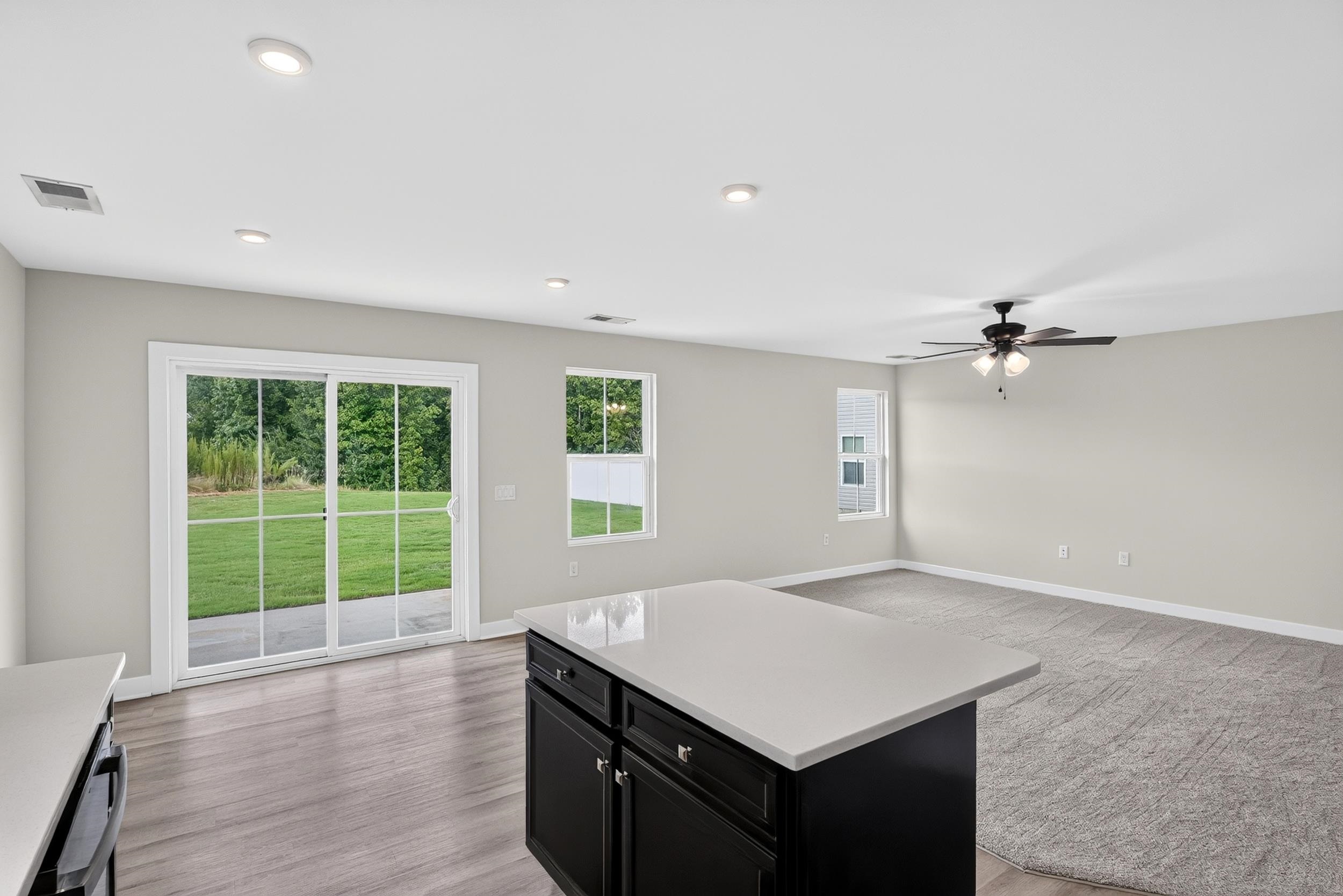 2271 Hemming Way Property Photo 10