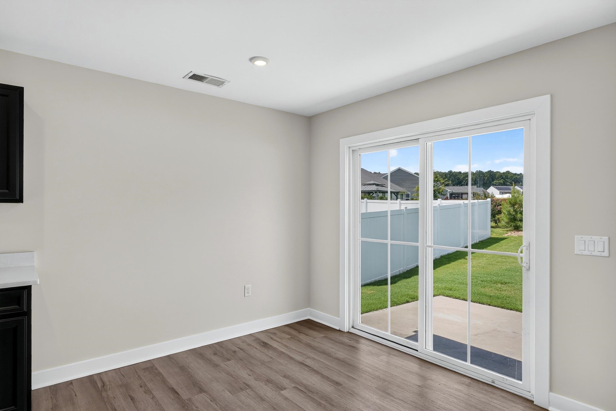 2271 Hemming Way Property Photo 11