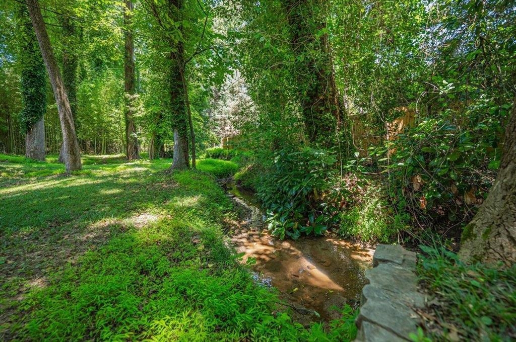 355 Harrell Drive Property Photo 11