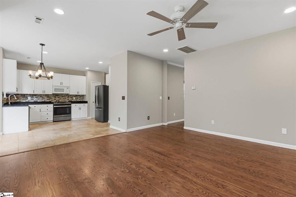 428 Ashley Oaks Drive Property Photo 12