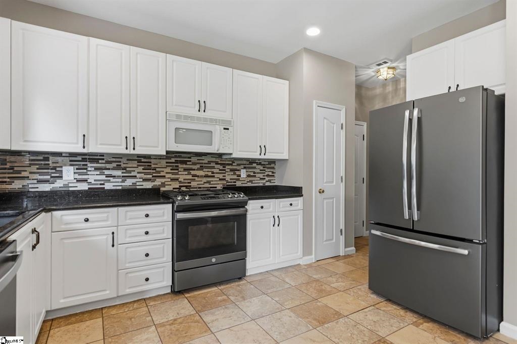 428 Ashley Oaks Drive Property Photo 18