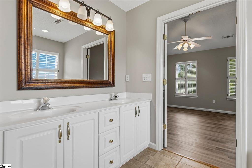 428 Ashley Oaks Drive Property Photo 33