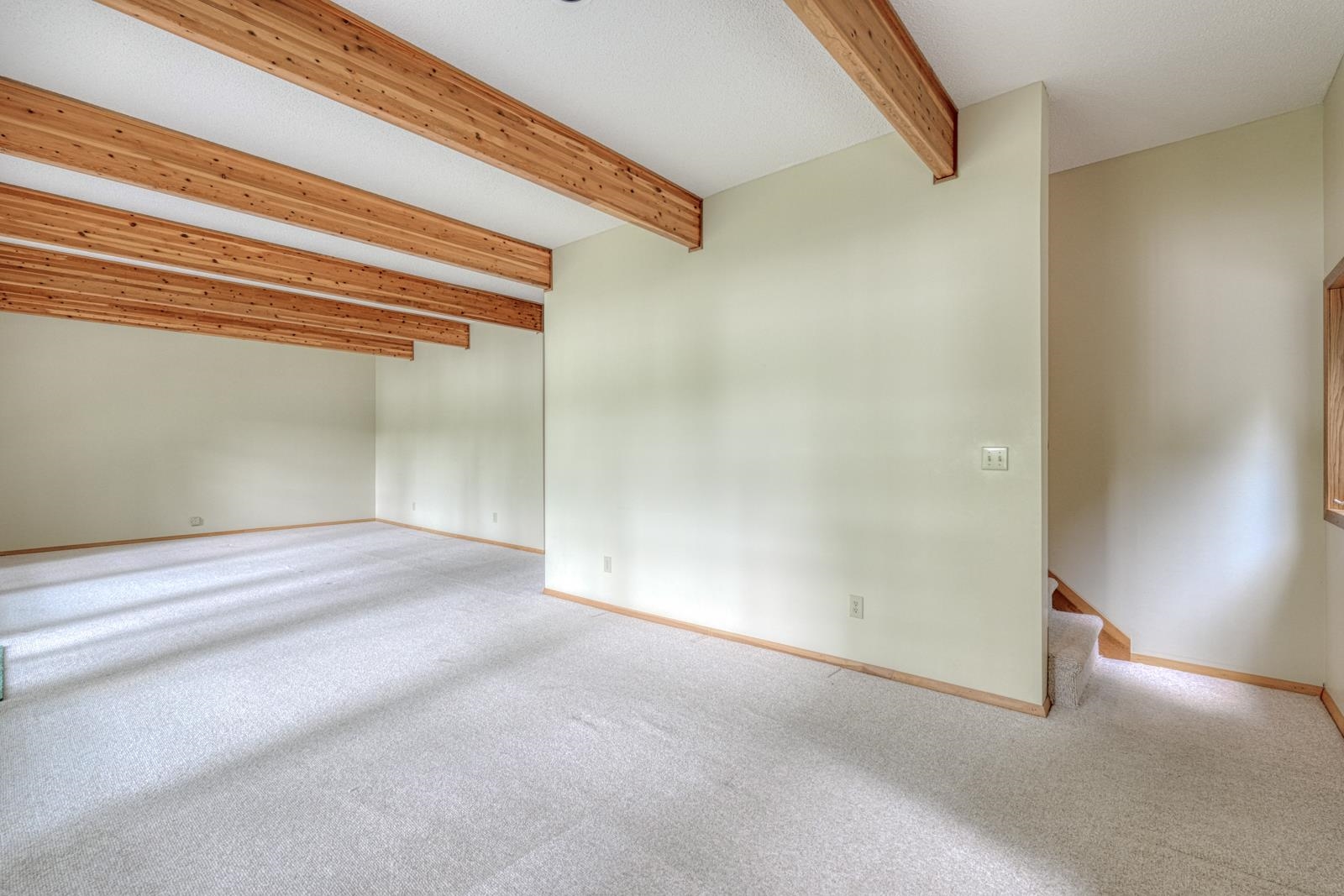 337 Hillcove Point Property Photo 19