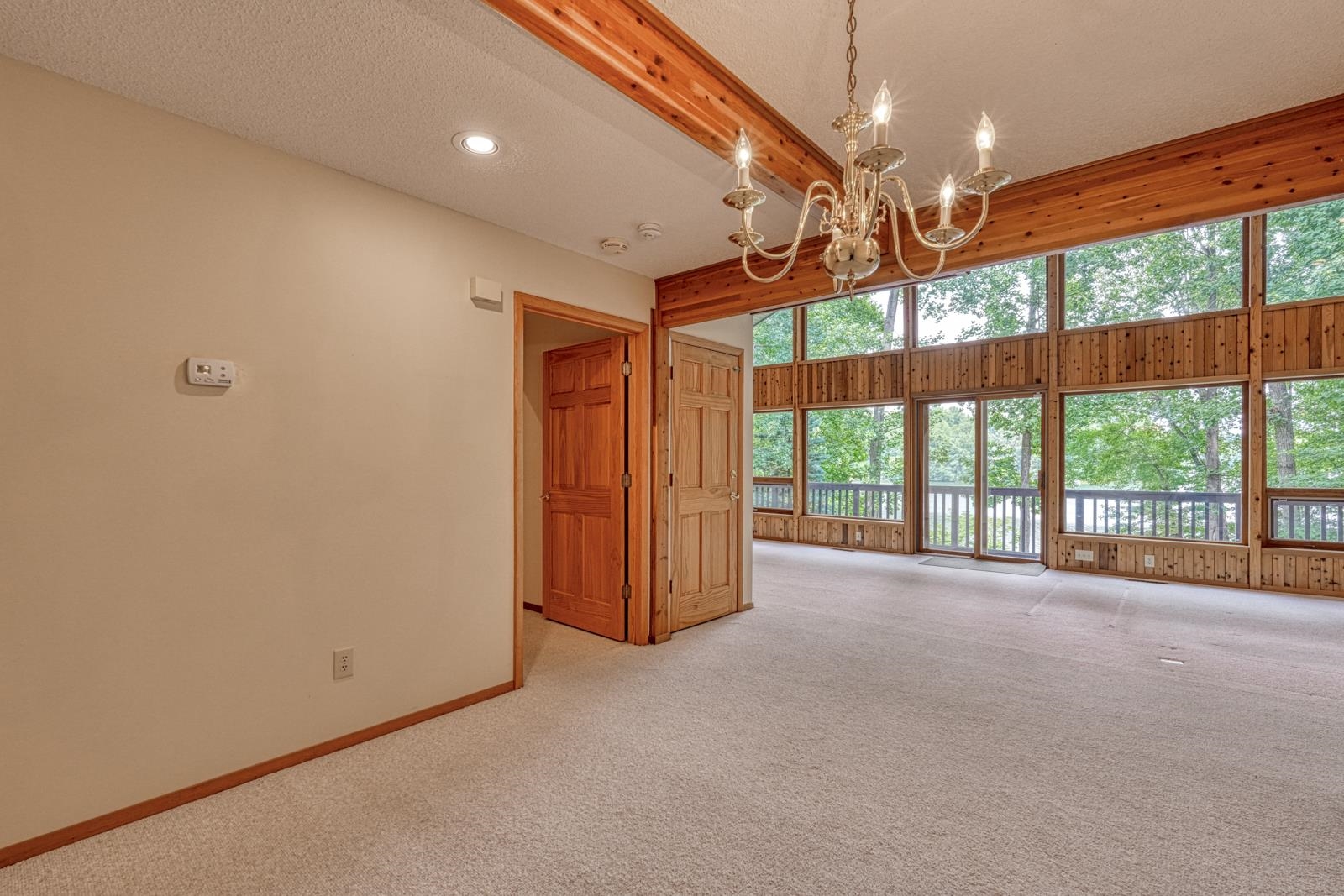 337 Hillcove Point Property Photo 23