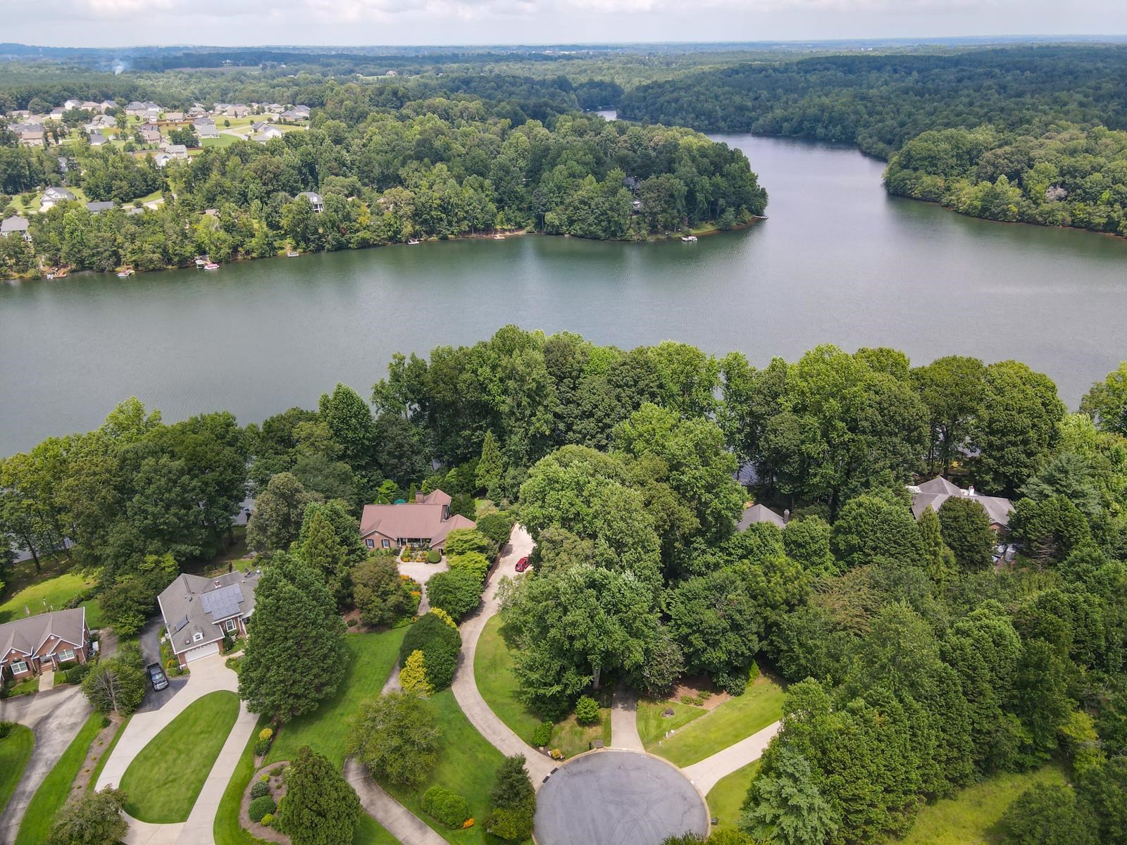 337 Hillcove Point Property Photo 48