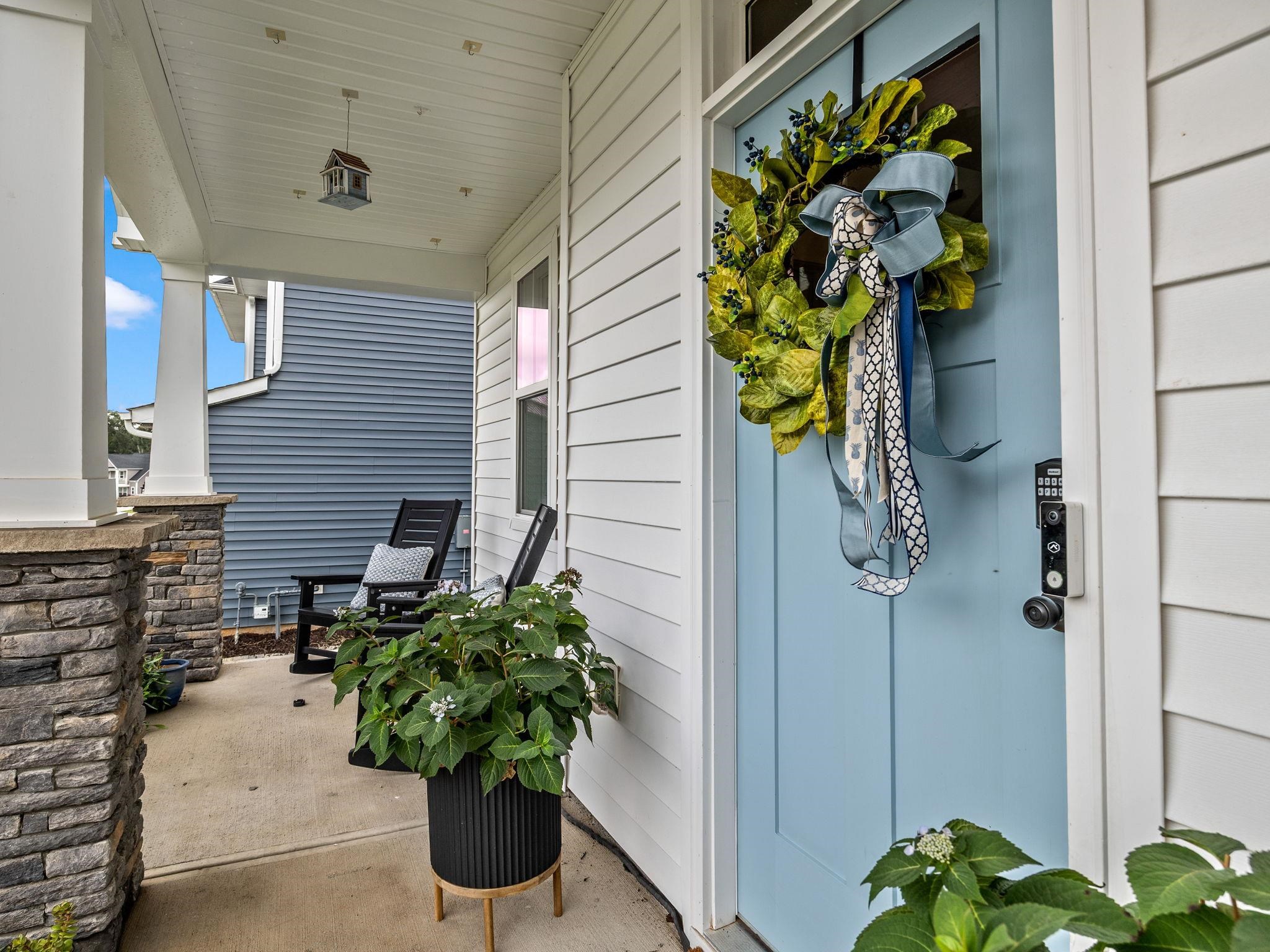 373 Fenwick Drive Property Photo 4