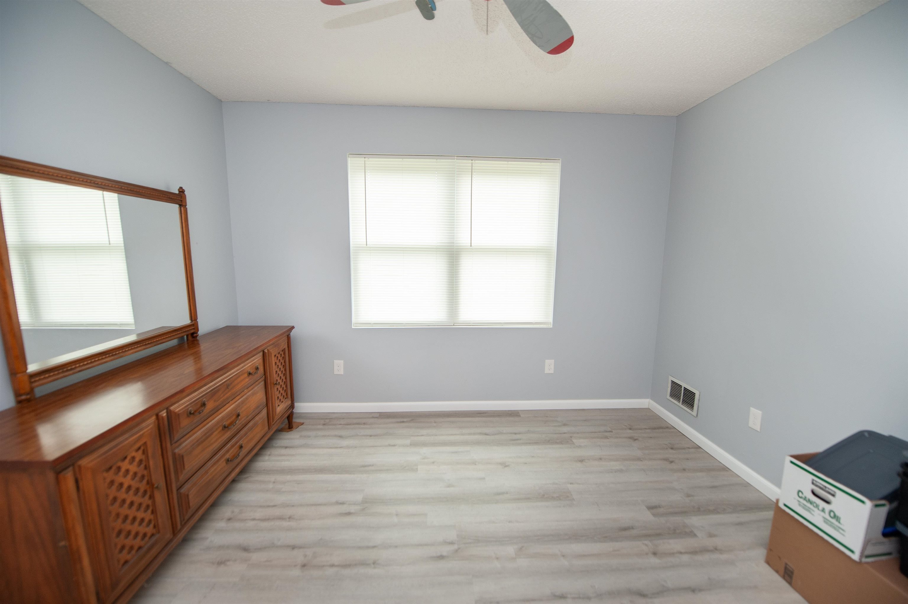 102 N Lanford Road Property Photo 17