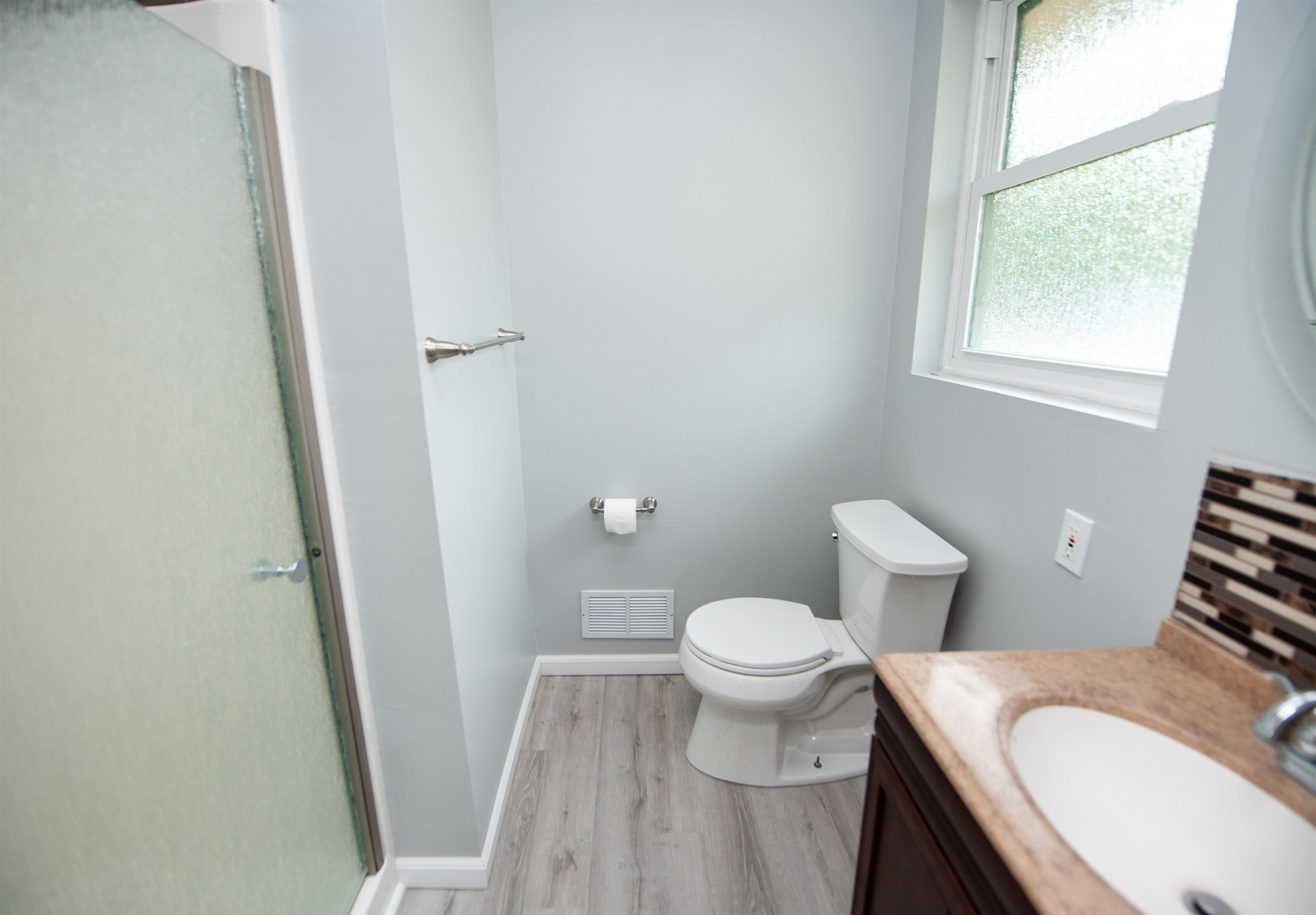 102 N Lanford Road Property Photo 22