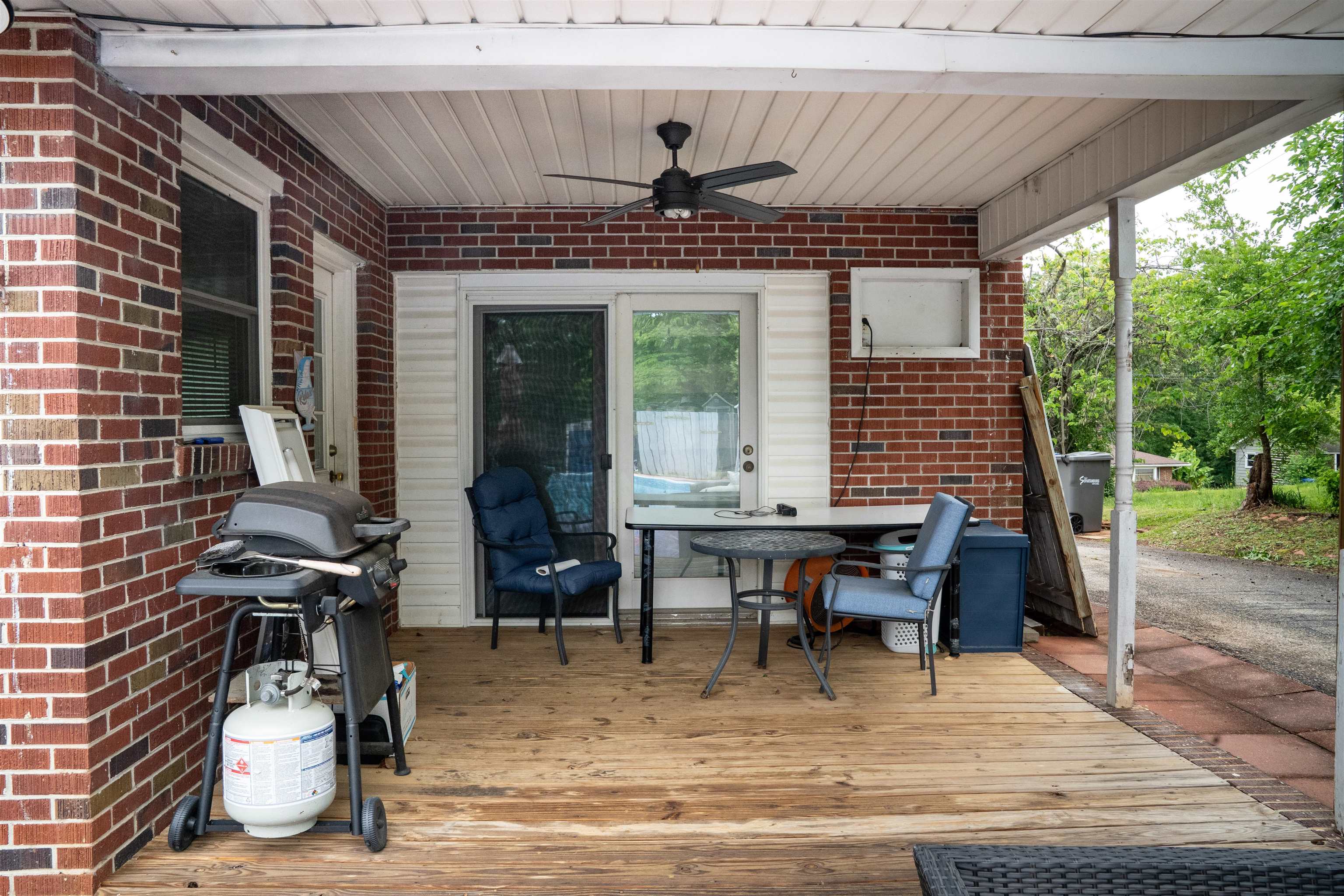 102 N Lanford Road Property Photo 24