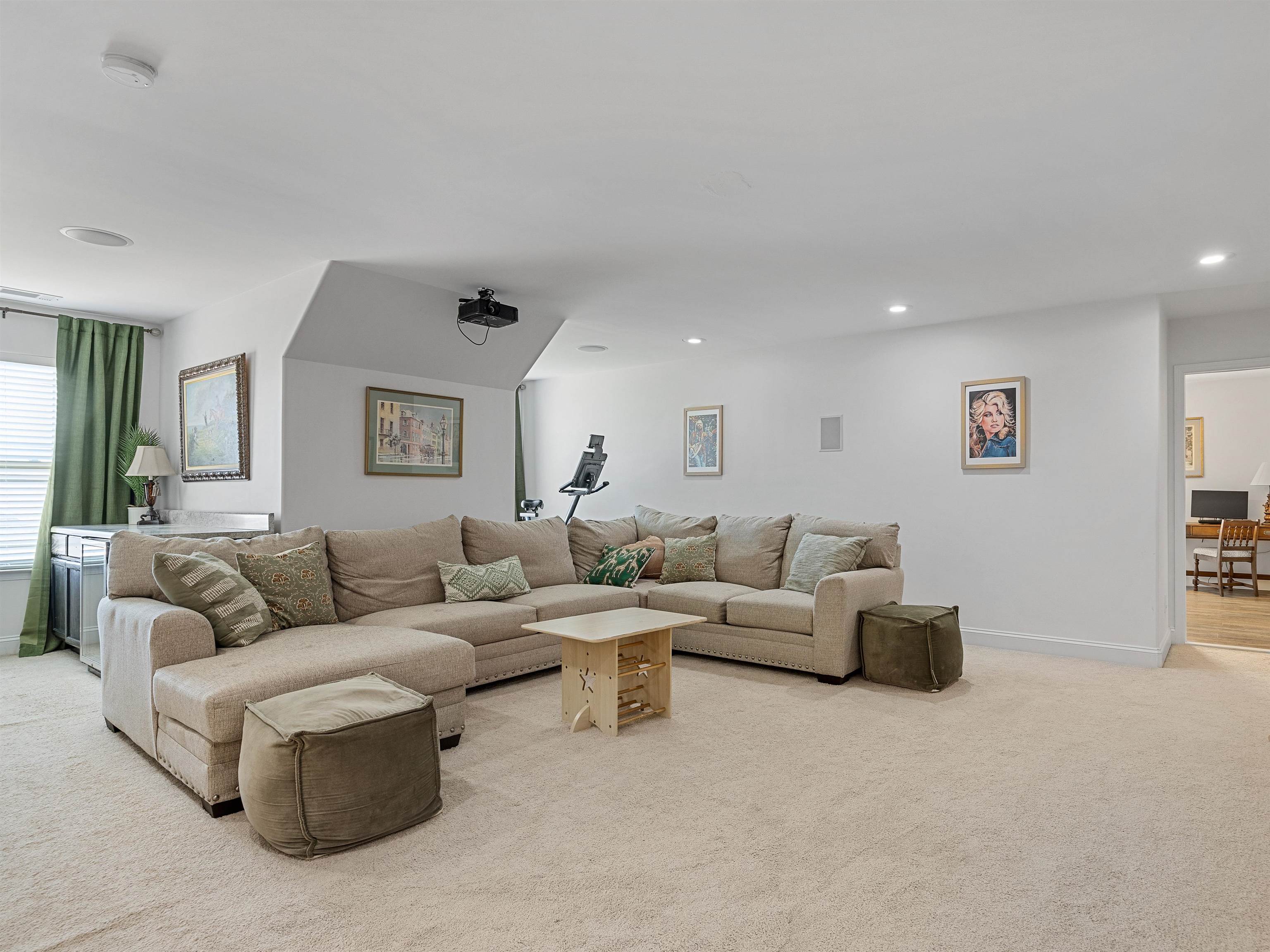 421 Slate Drive Property Photo 24