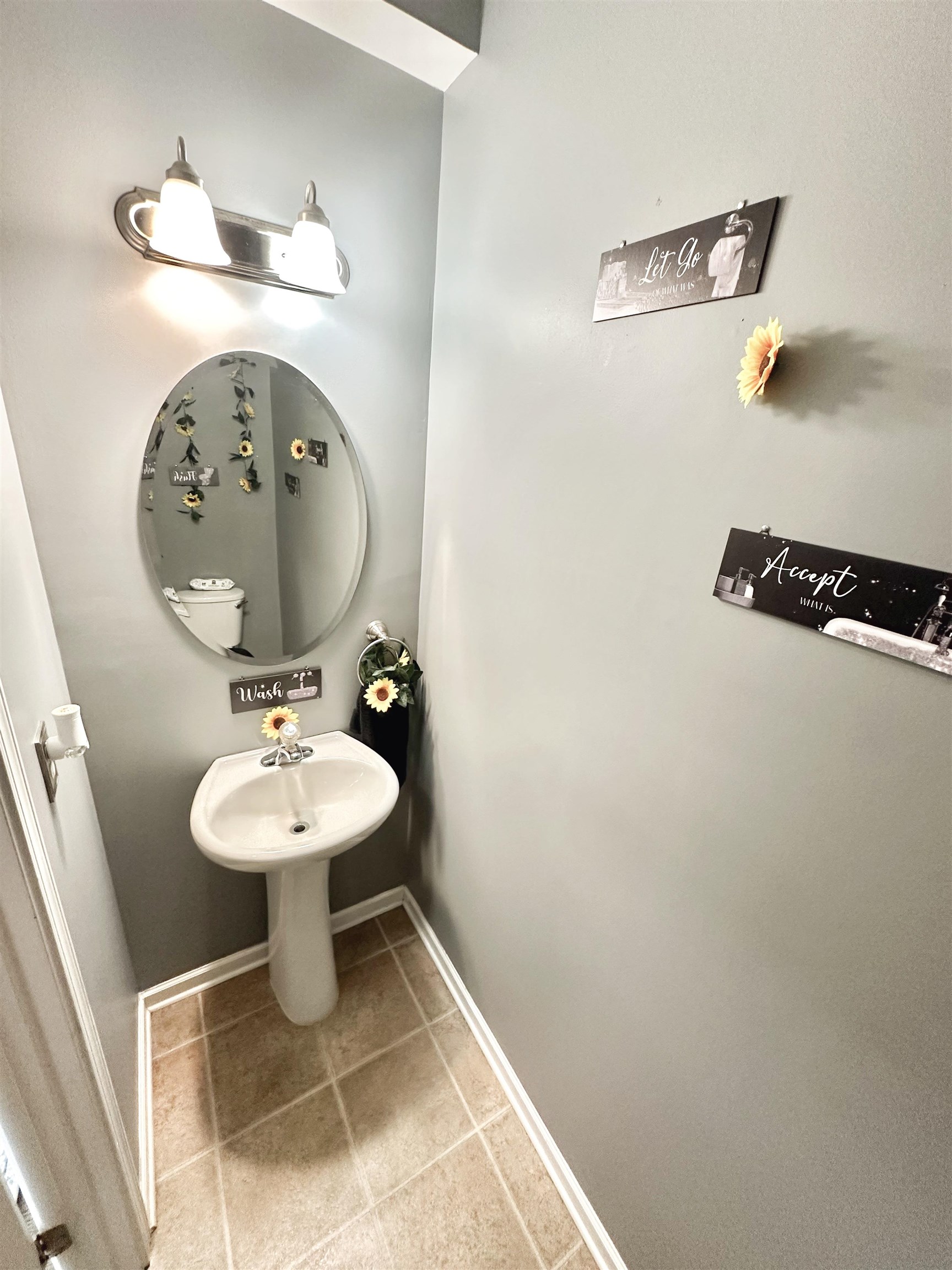 408 Sweeny Court Property Photo 7