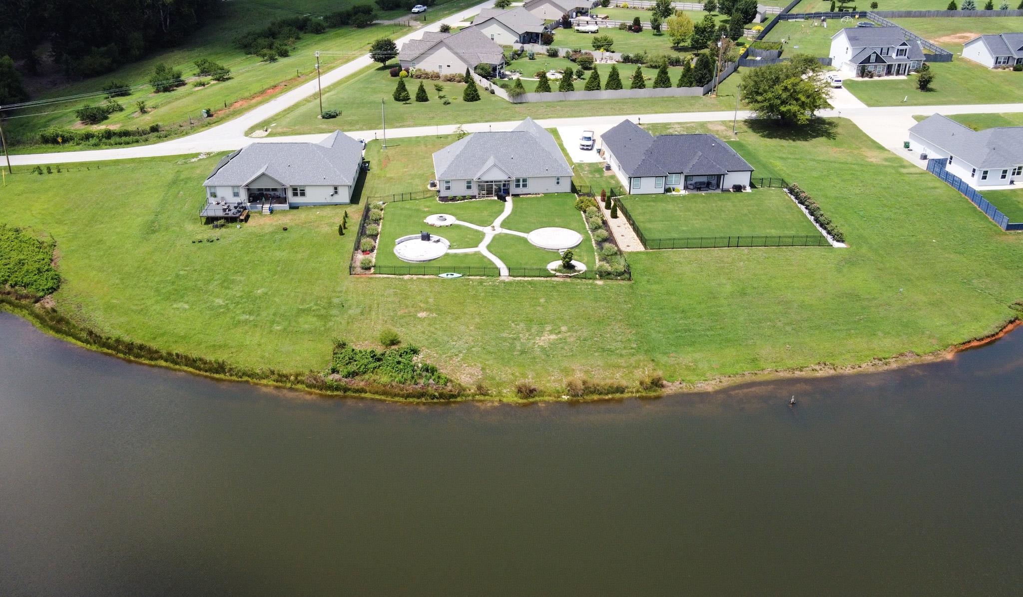 637 Berry Road Property Photo 30