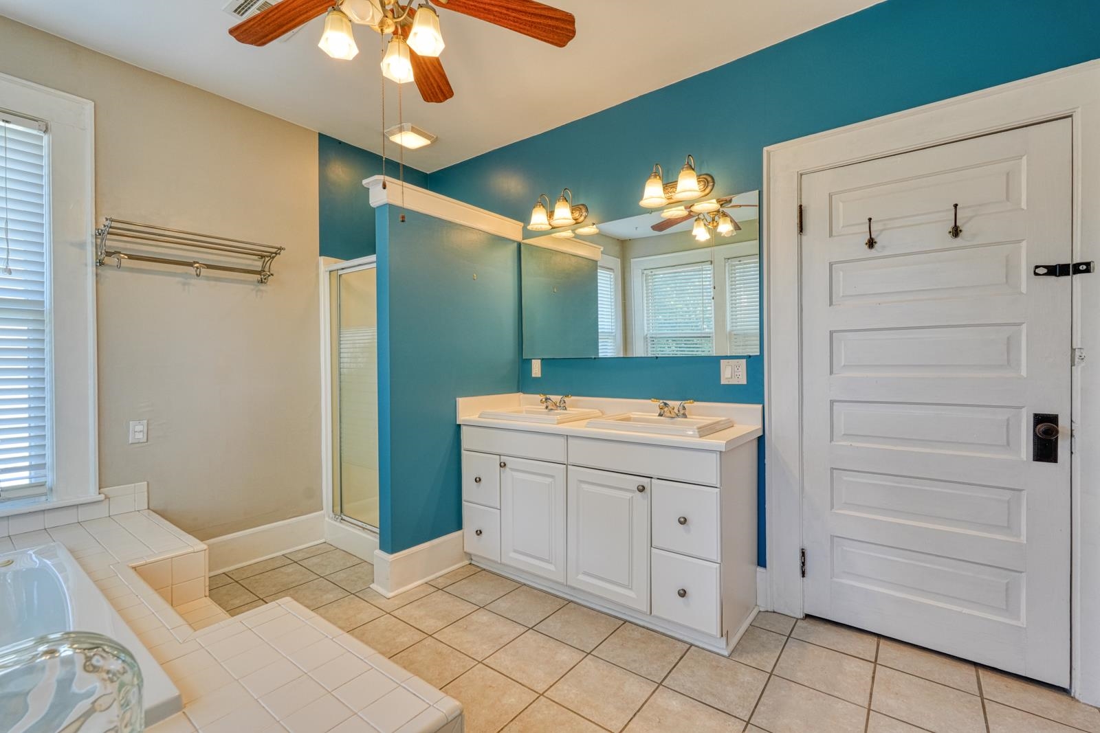120 Connecticut Avenue Property Photo 28
