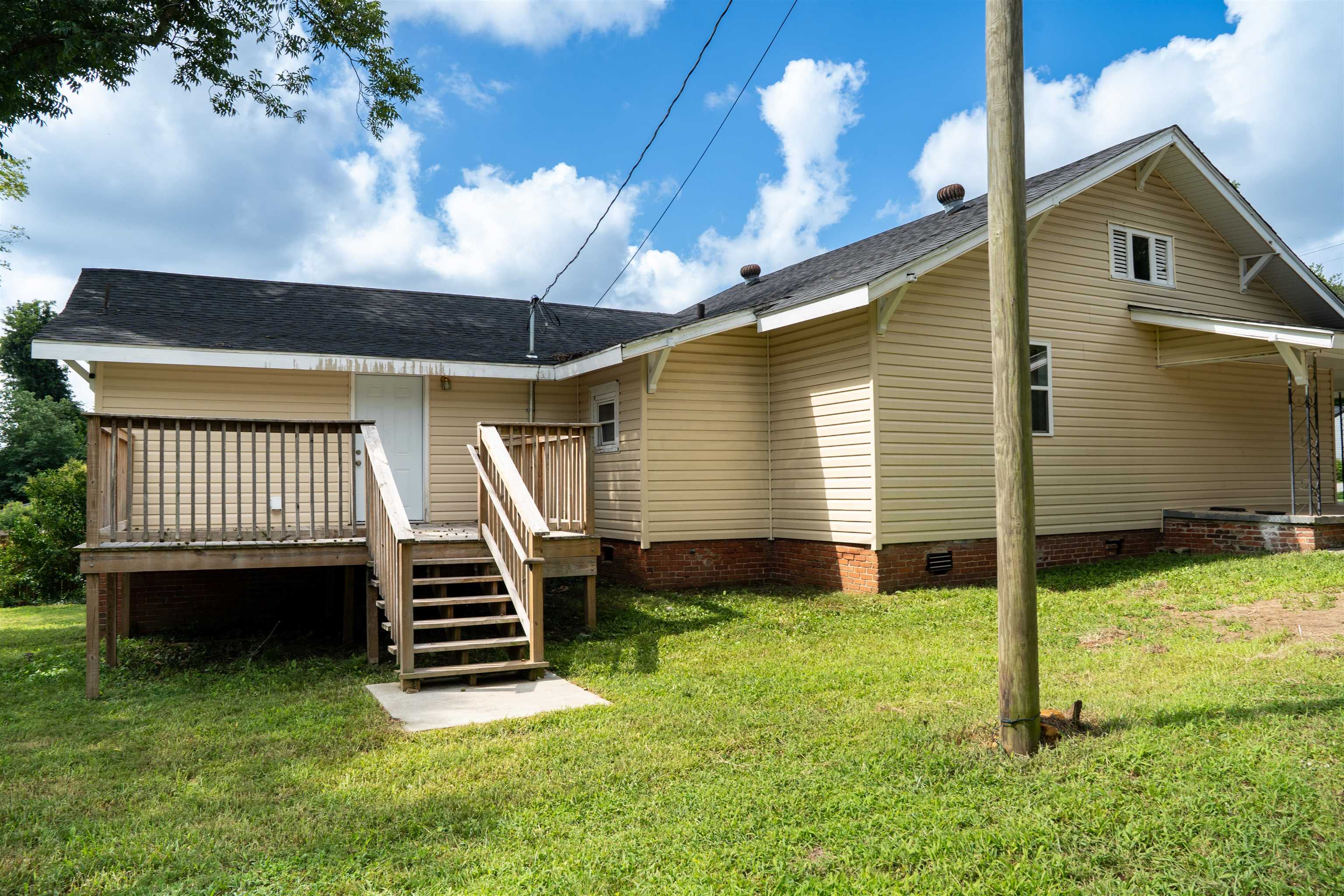 445 Arch Street Property Photo 2