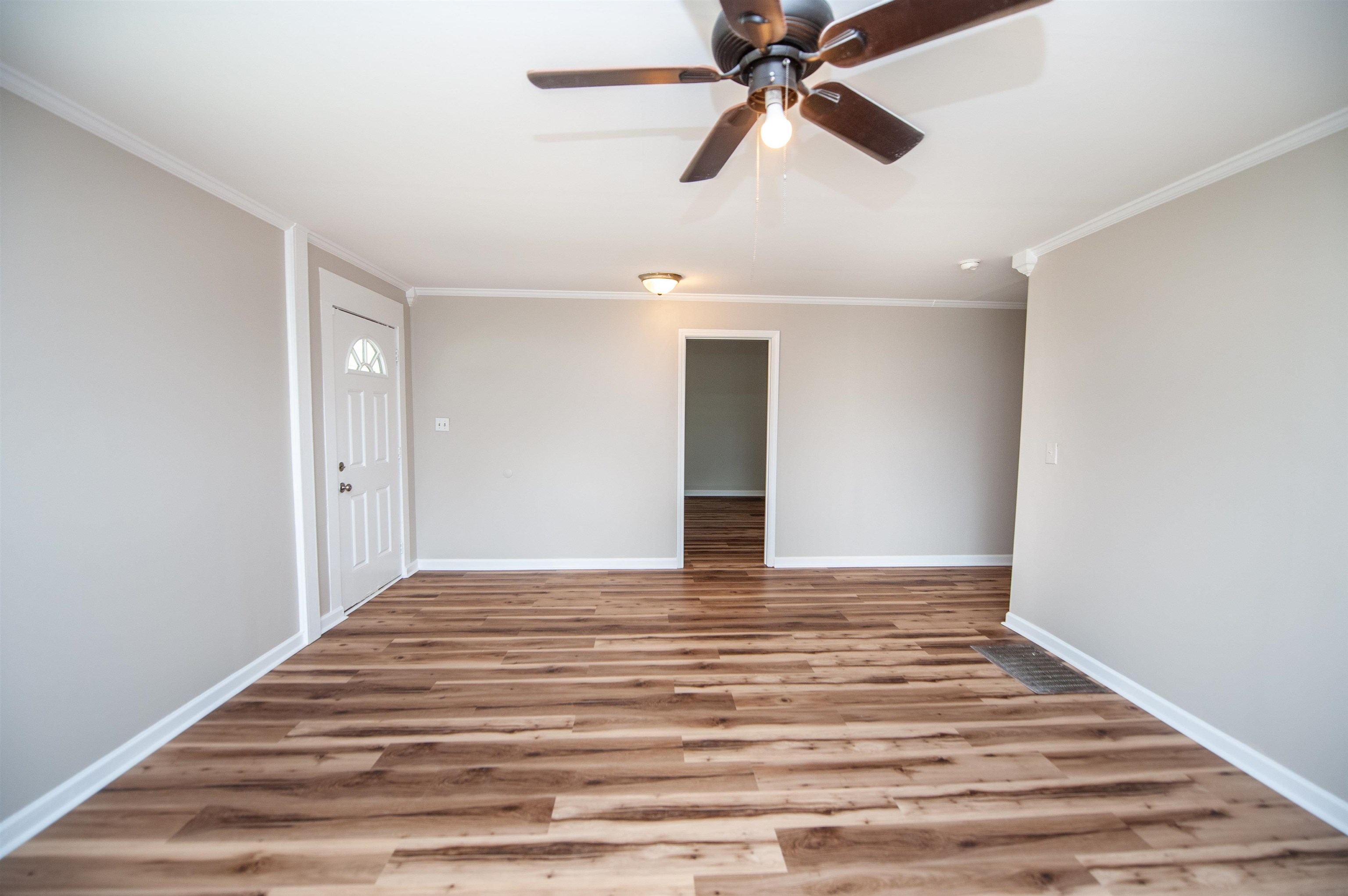 445 Arch Street Property Photo 7
