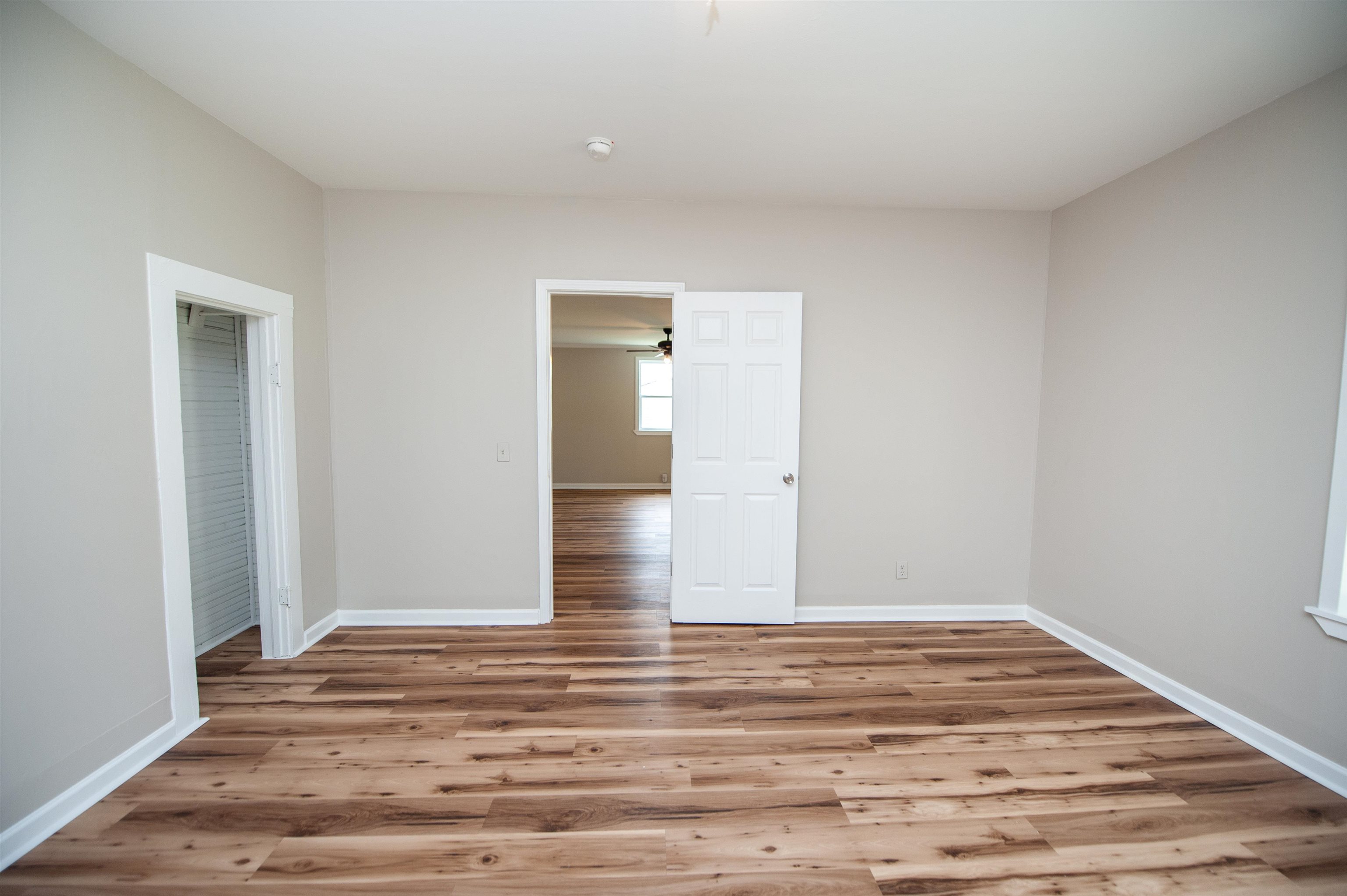 445 Arch Street Property Photo 15