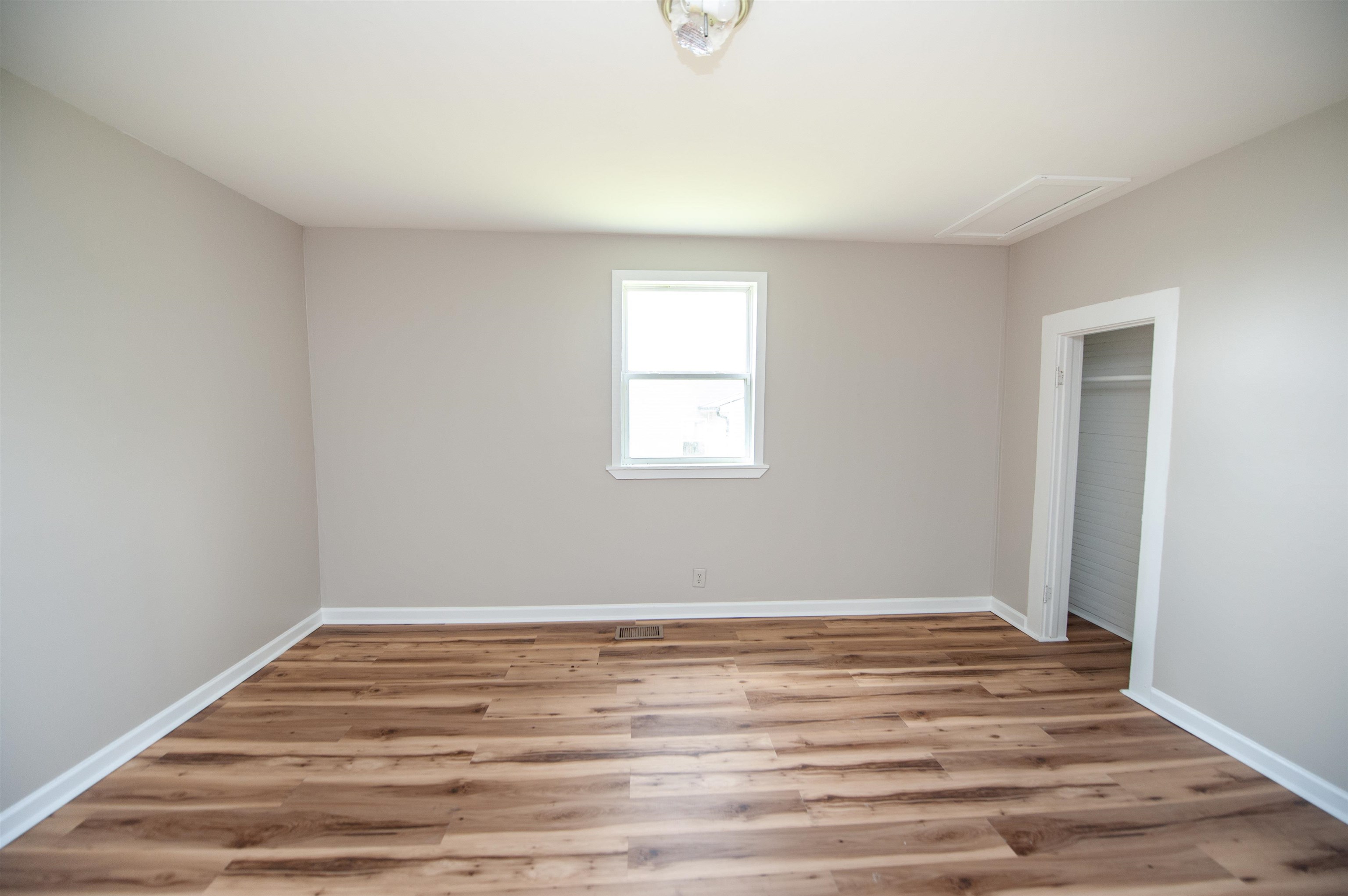 445 Arch Street Property Photo 21